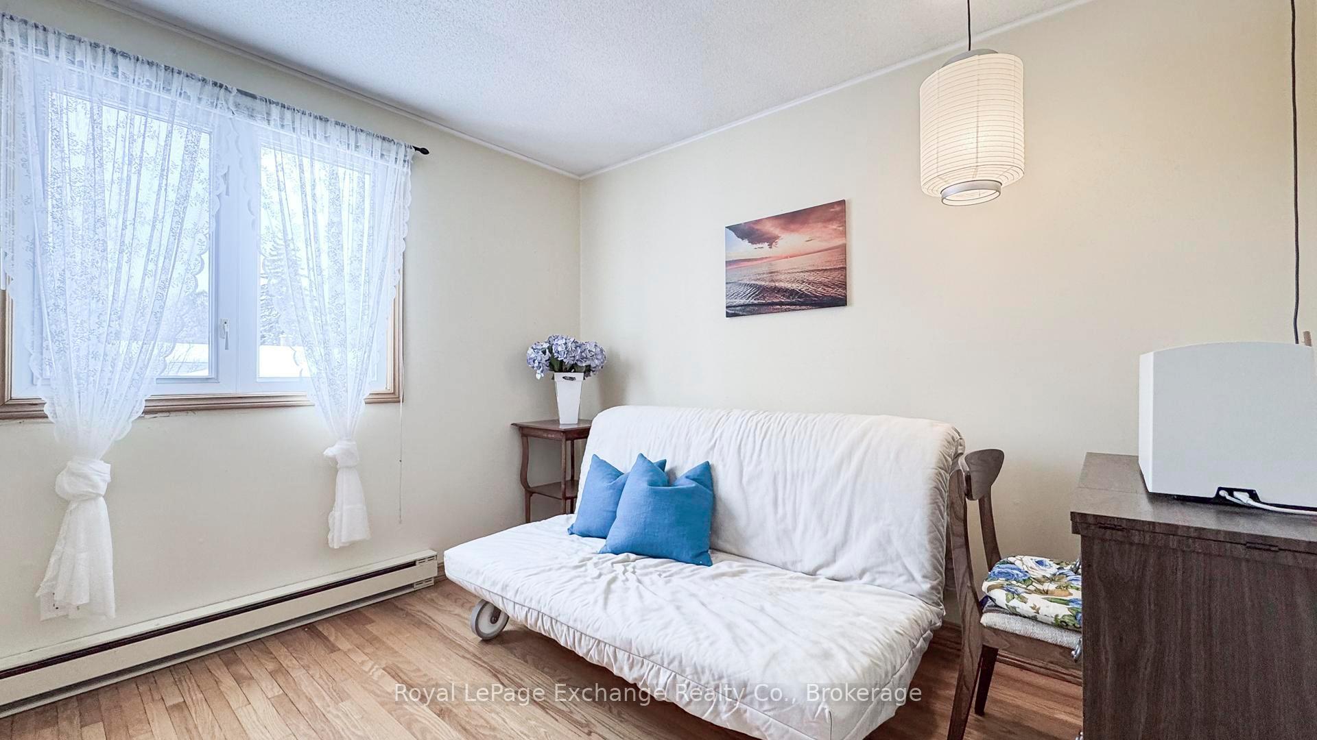 Photo 25 of 13 Inverlyn Crescent N, Kincardine — HOMEH