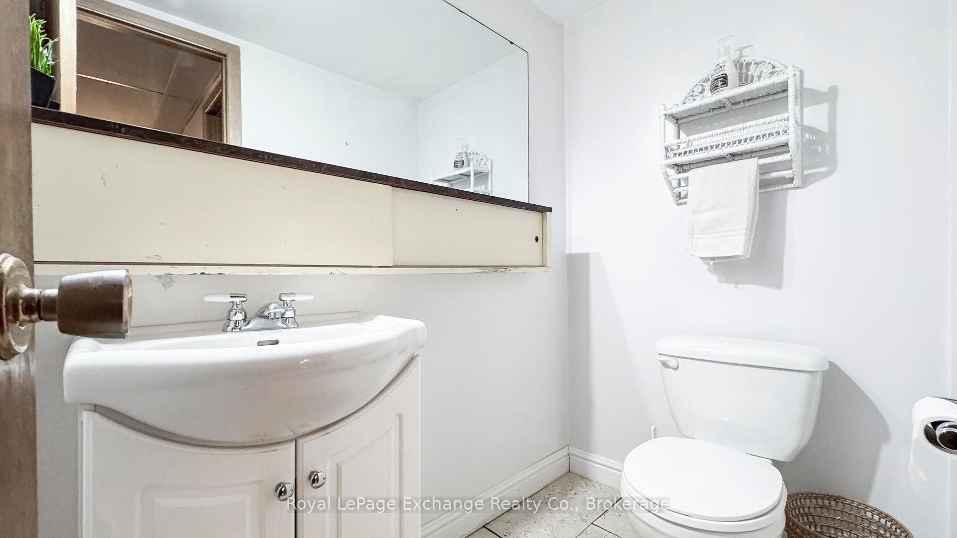Photo 35 of 13 Inverlyn Crescent N, Kincardine — HOMEH