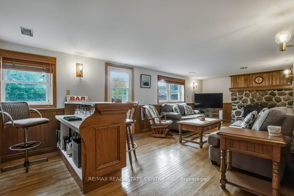 Photo 22 of 28 Meadow Crescent, Kitchener — HOMEH