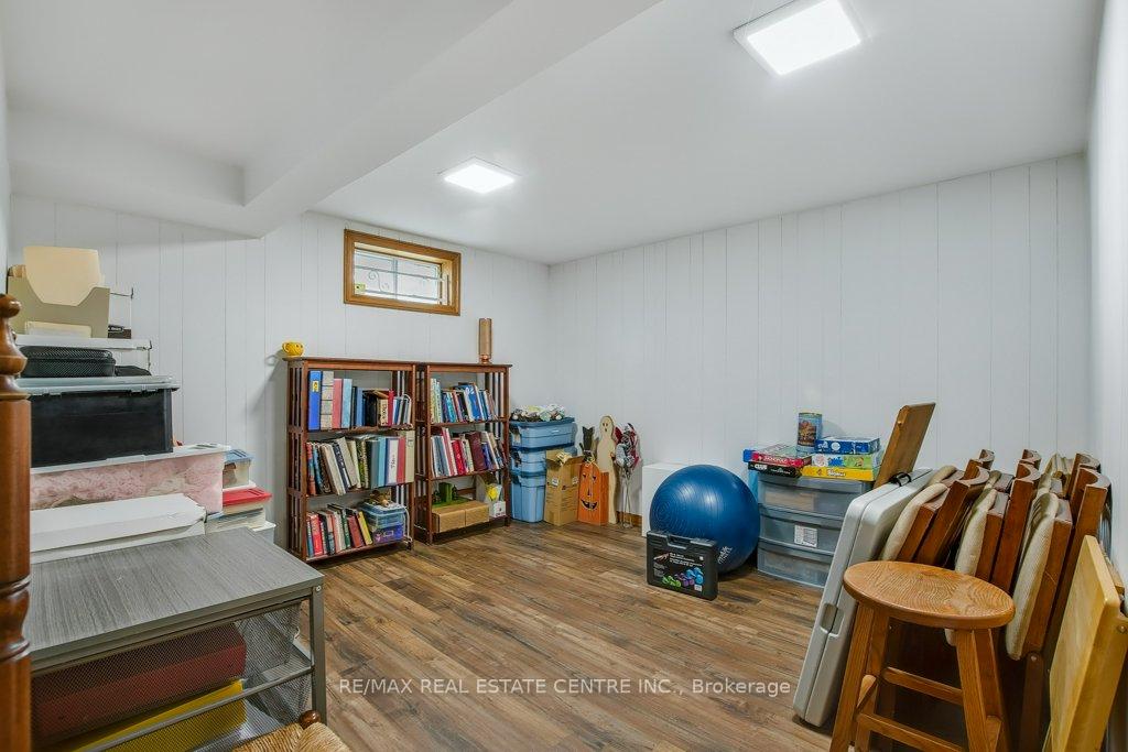 Photo 27 of 28 Meadow Crescent, Kitchener — HOMEH