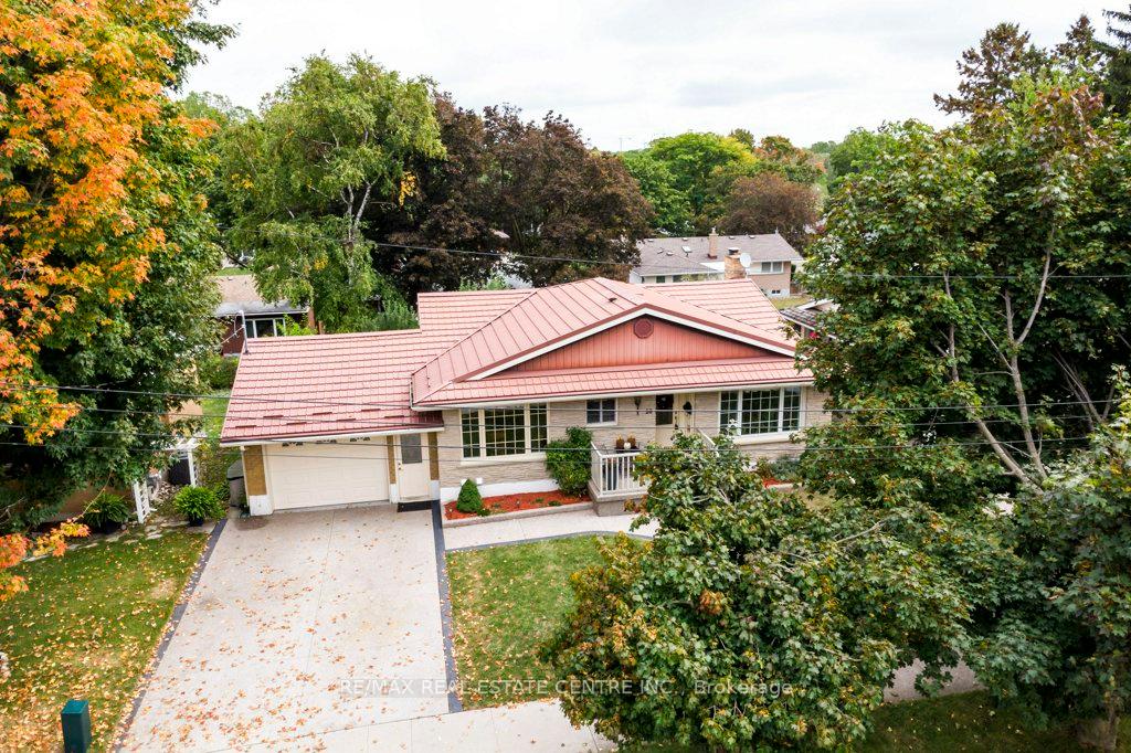 Photo 40 of 28 Meadow Crescent, Kitchener — HOMEH