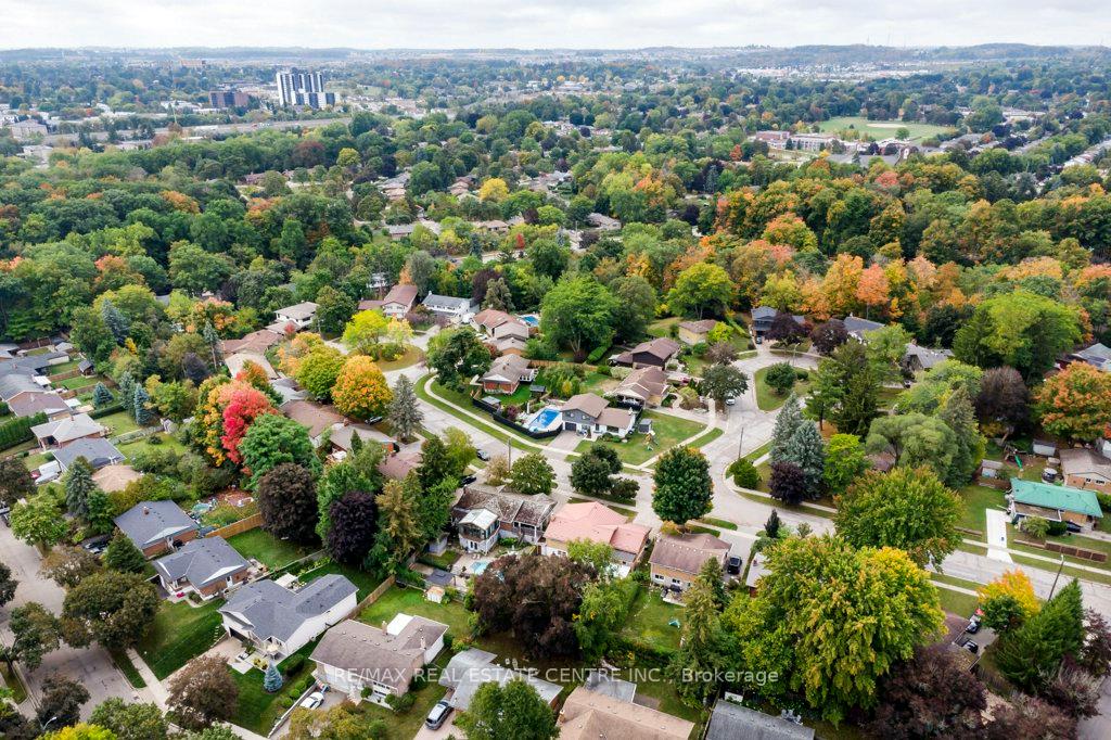 Photo 43 of 28 Meadow Crescent, Kitchener — HOMEH