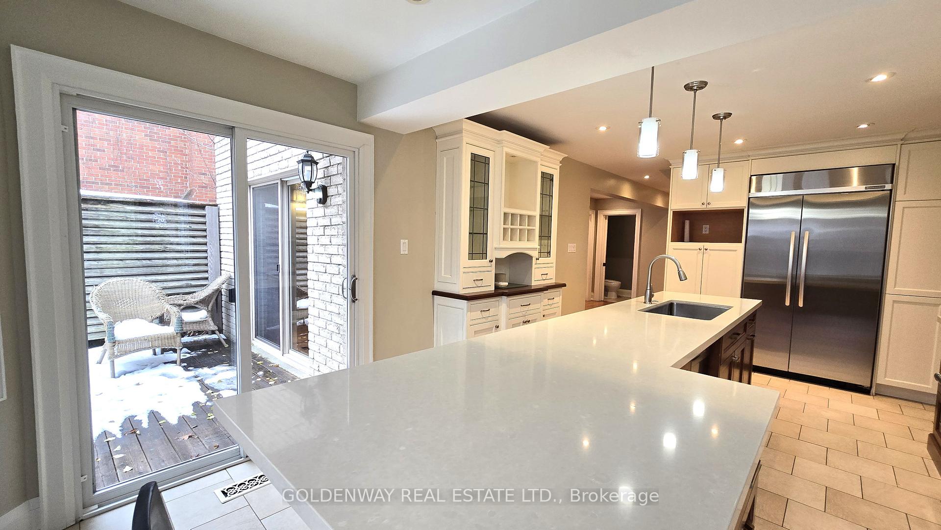 Photo 11 of 85 Normandale Road, Markham, Unionville — HOMEH