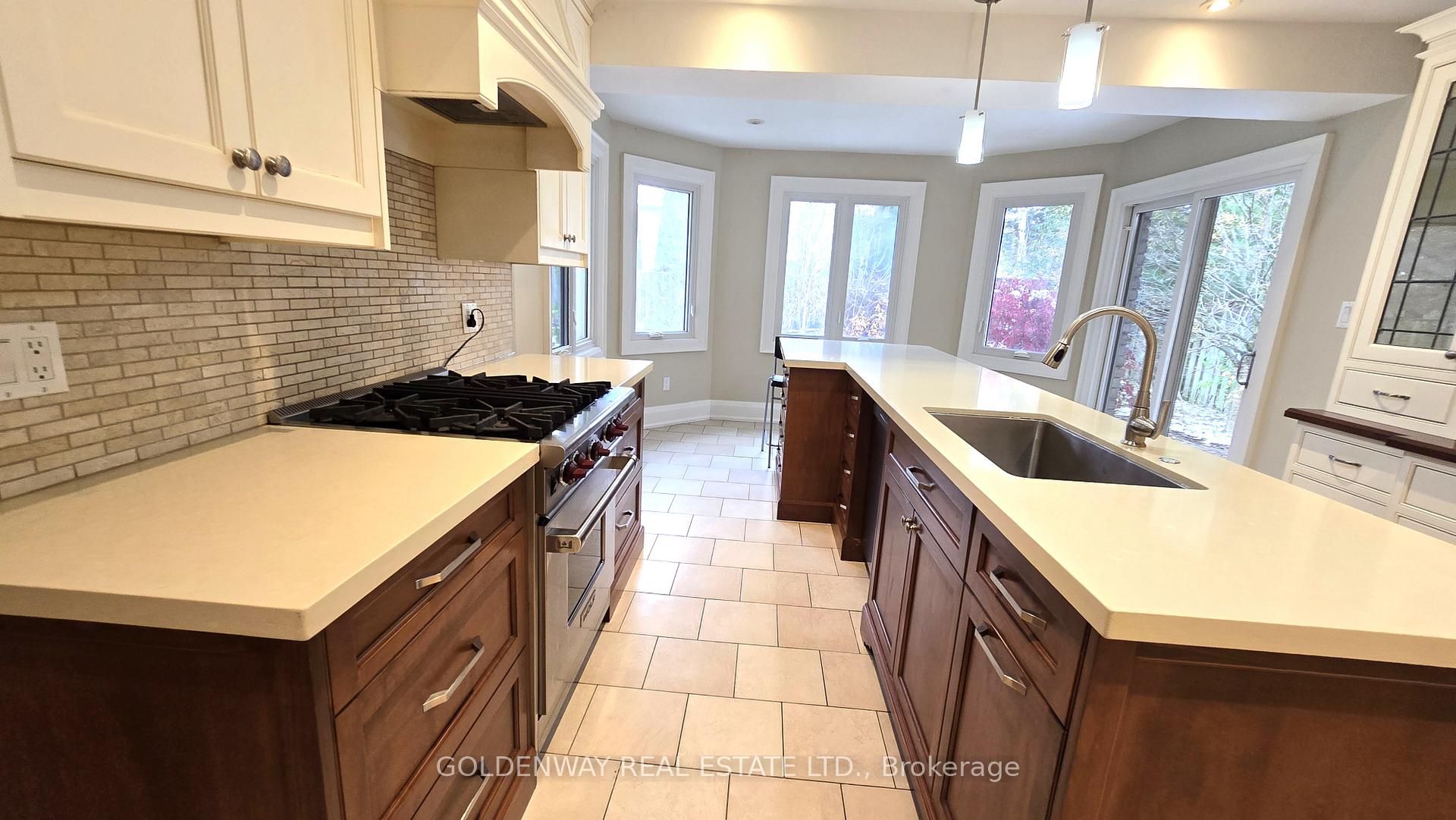 Photo 13 of 85 Normandale Road, Markham, Unionville — HOMEH