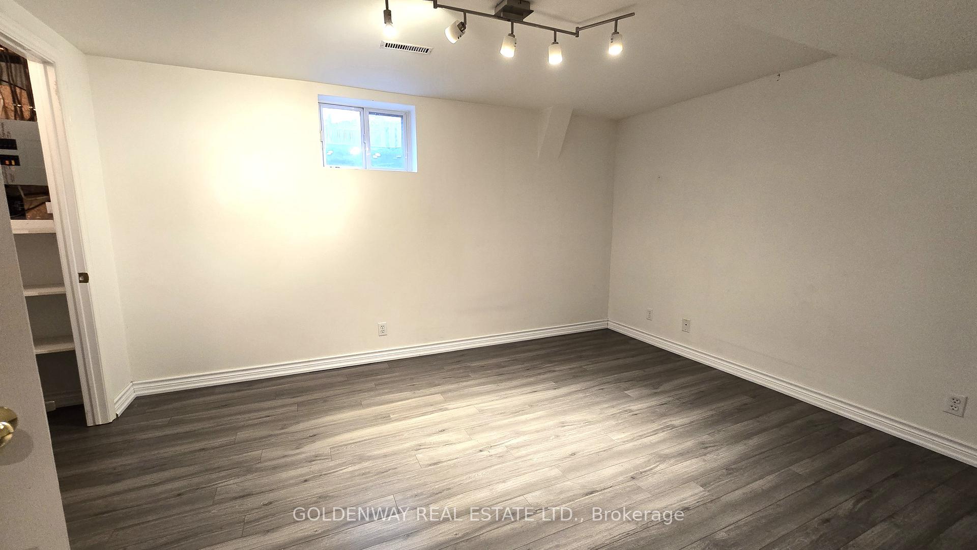 Photo 32 of 85 Normandale Road, Markham, Unionville — HOMEH