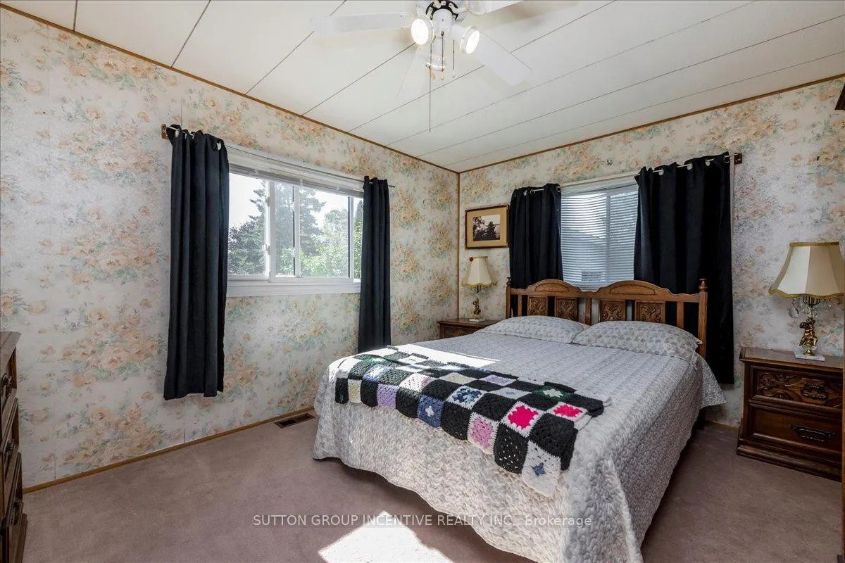 Photo 17 of 10 Mimosa Crescent, Innisfil, Rural Innisfil — HOMEH