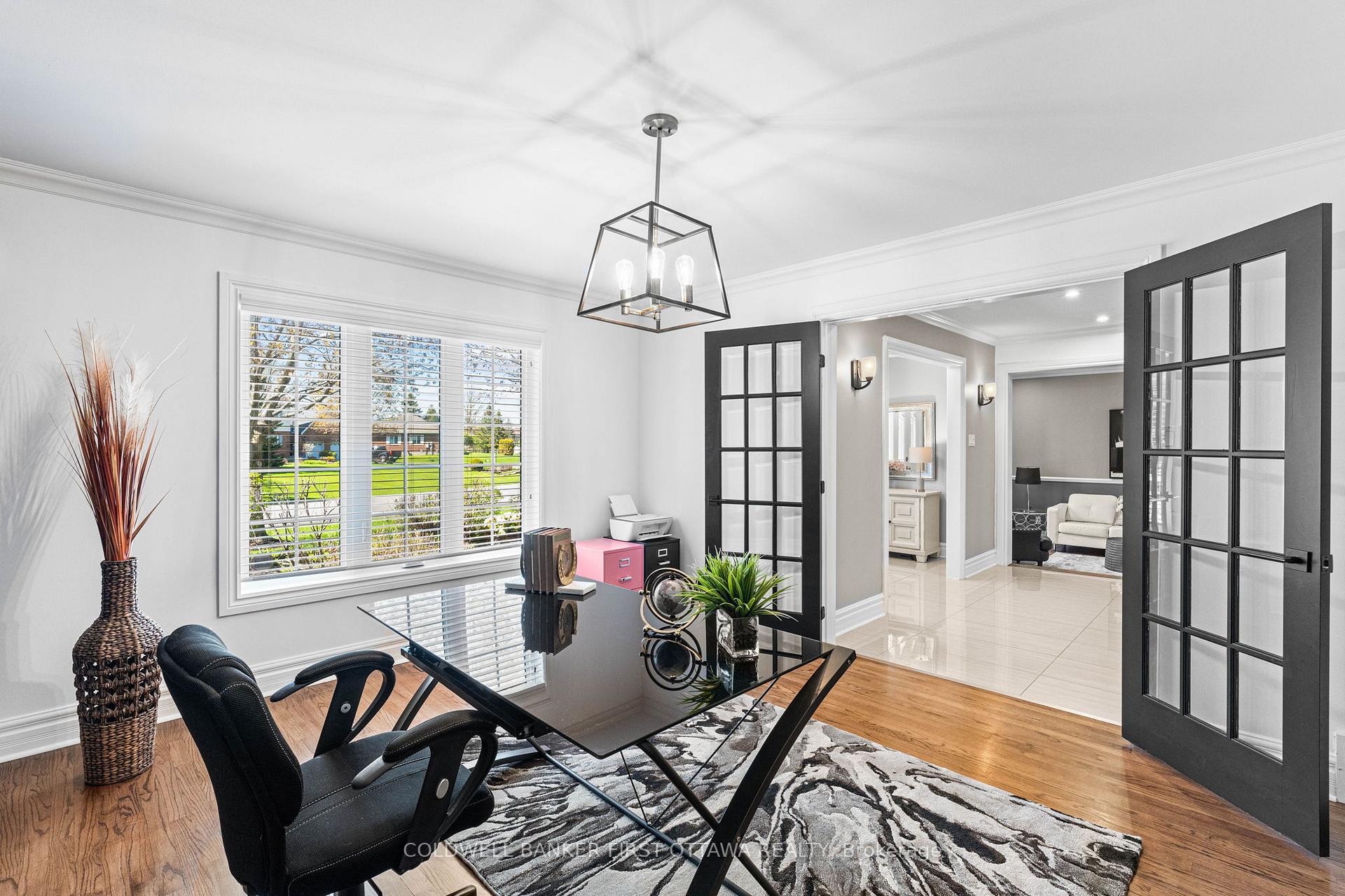 Photo 7 of 1379 Potter Drive, Ottawa, Manotick Village & Manotick Estates — HOMEH