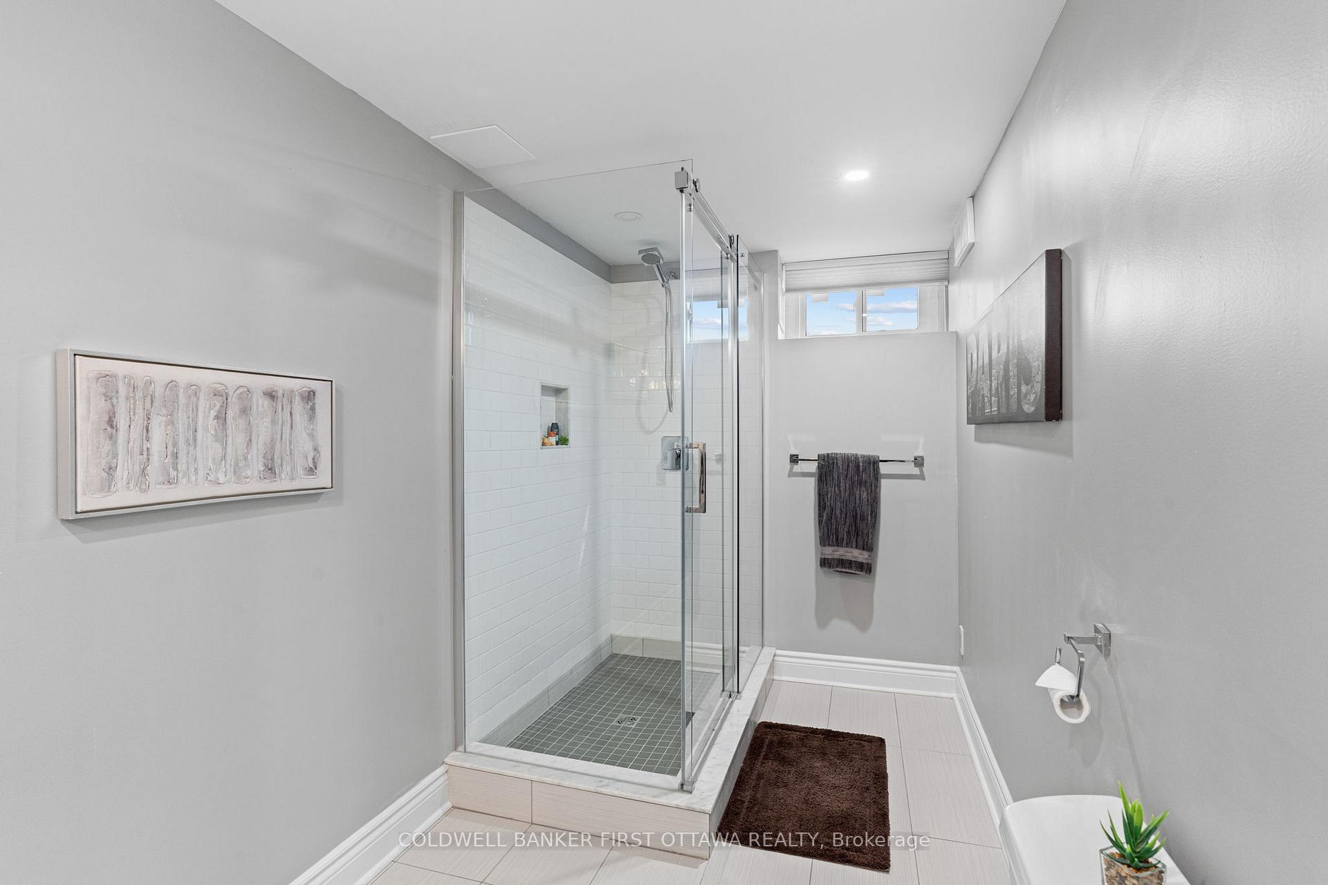 Photo 35 of 1379 Potter Drive, Ottawa, Manotick Village & Manotick Estates — HOMEH