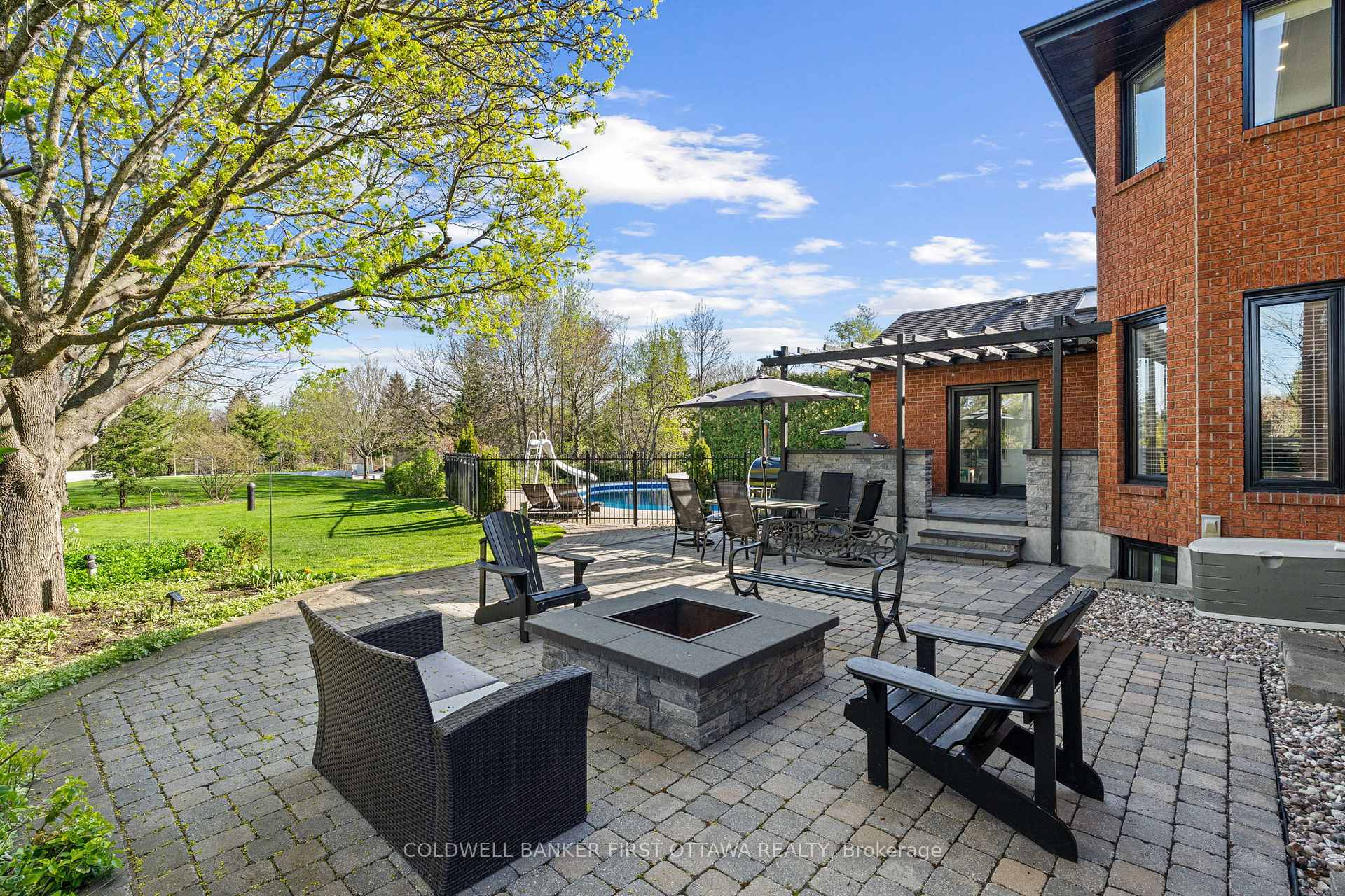 Photo 44 of 1379 Potter Drive, Ottawa, Manotick Village & Manotick Estates — HOMEH