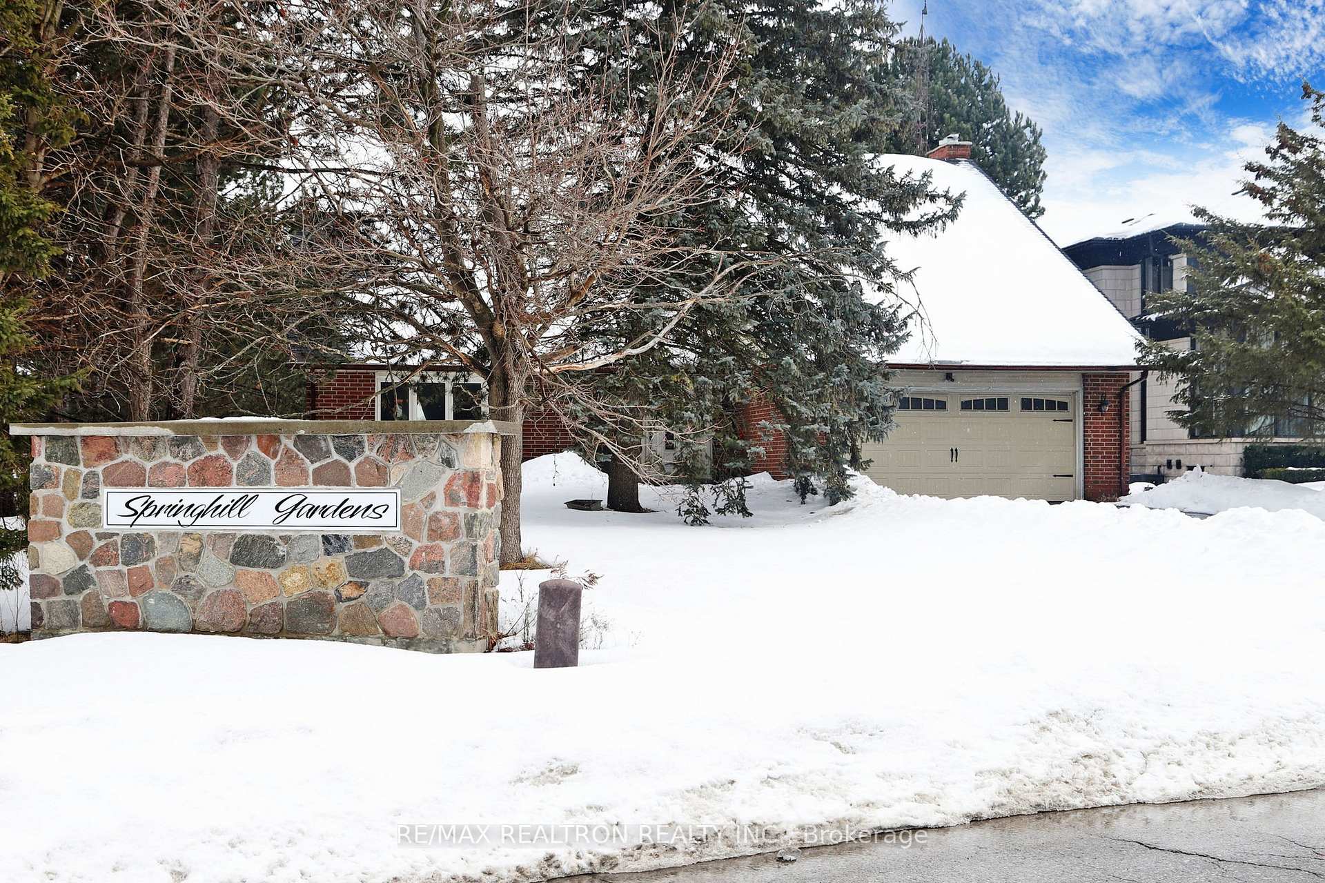 Photo 4 of 510 Warren Road, King, King City — HOMEH