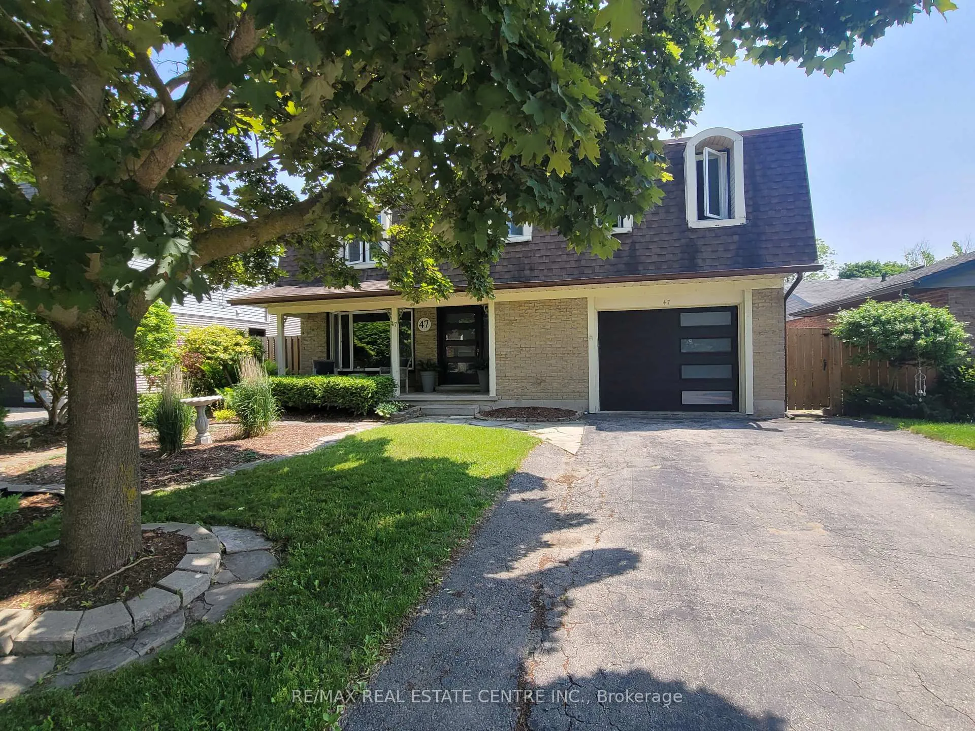 Photo 1 of 47 Manor Drive, Kitchener — HOMEH