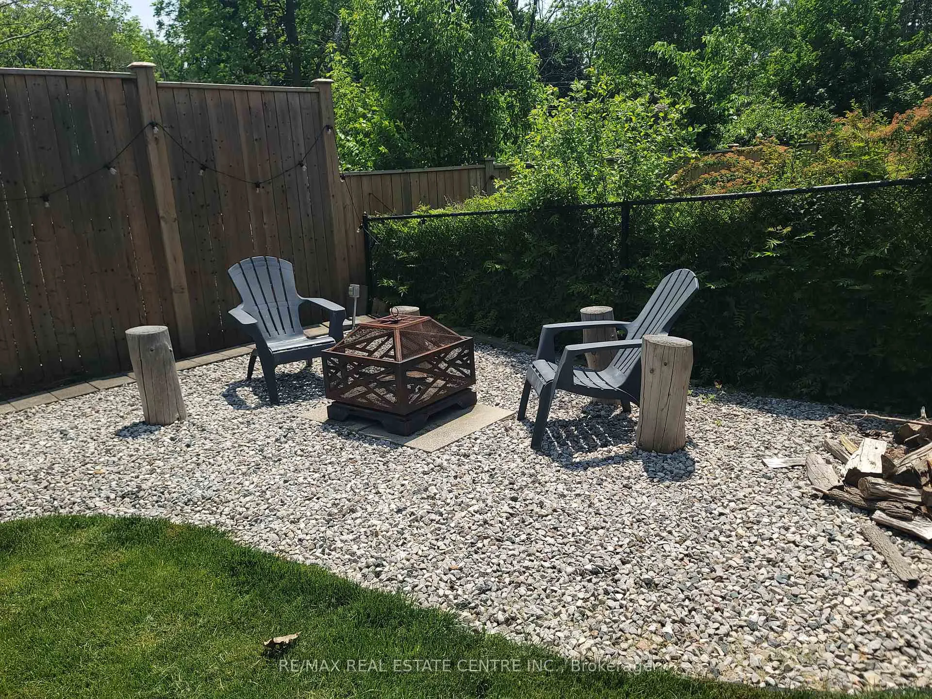 Photo 9 of 47 Manor Drive, Kitchener — HOMEH
