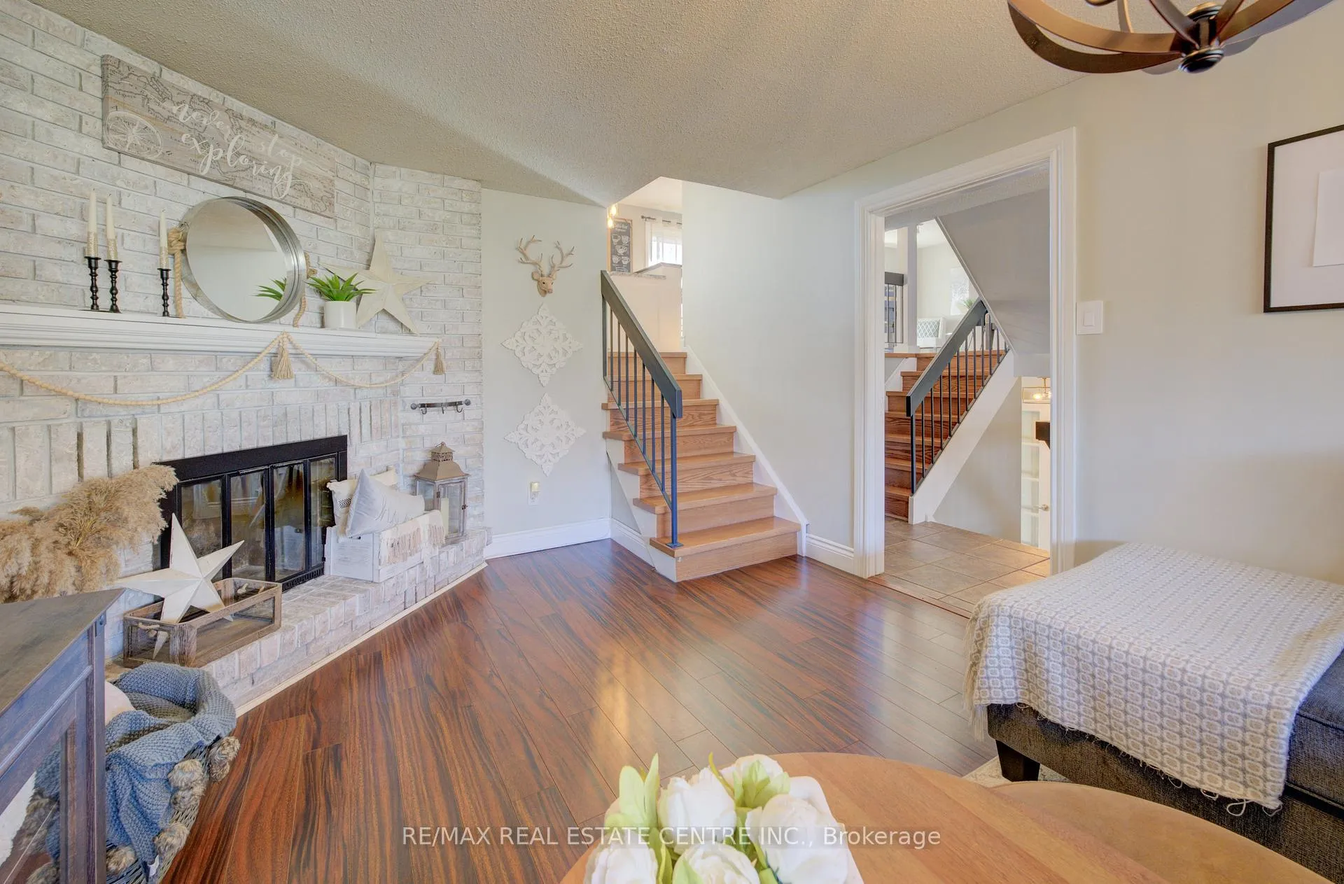 Photo 19 of 47 Manor Drive, Kitchener — HOMEH