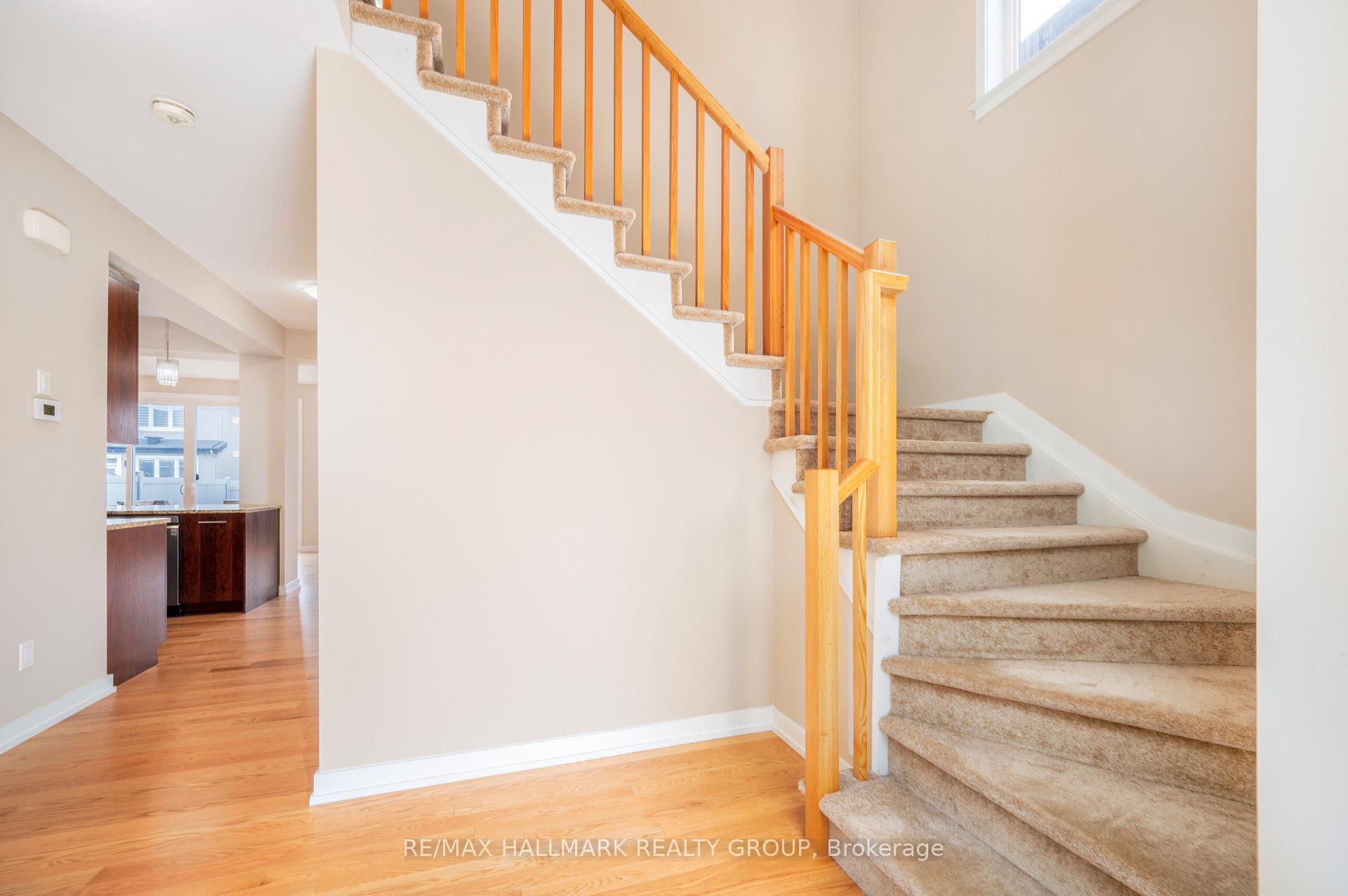 Photo 18 of 238 Condado Crescent, Ottawa, Kanata - Emerald Meadows/Trailwest — HOMEH