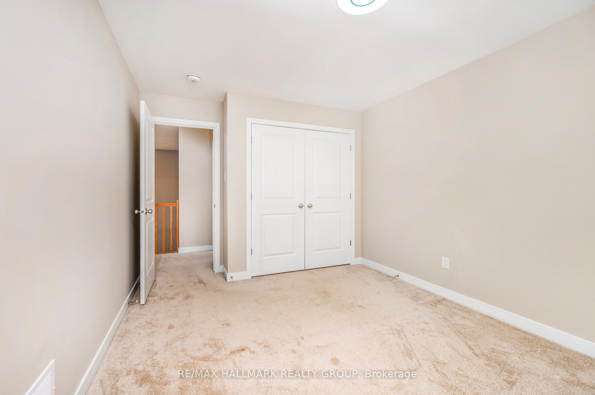 Photo 33 of 238 Condado Crescent, Ottawa, Kanata - Emerald Meadows/Trailwest — HOMEH