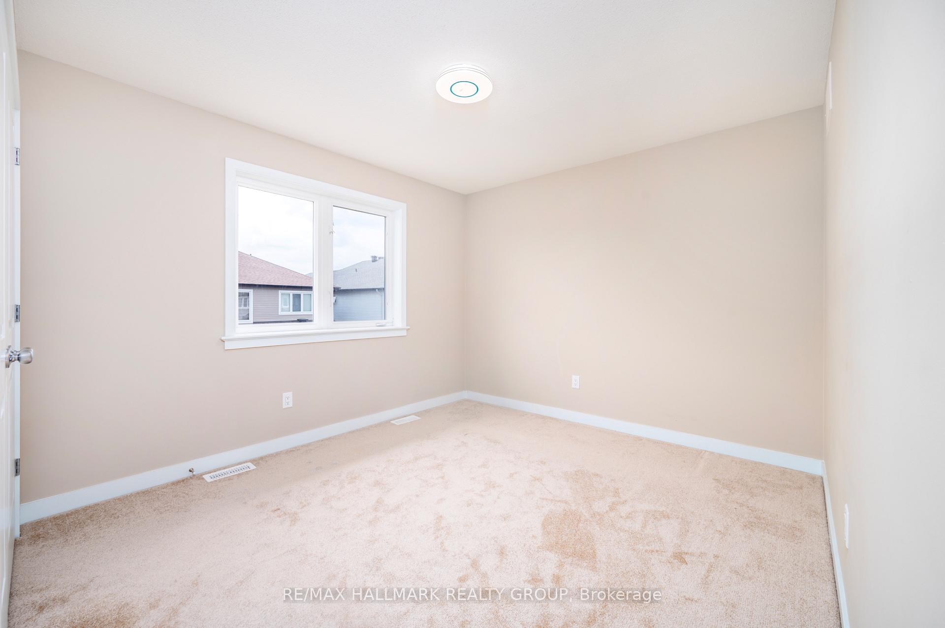 Photo 36 of 238 Condado Crescent, Ottawa, Kanata - Emerald Meadows/Trailwest — HOMEH