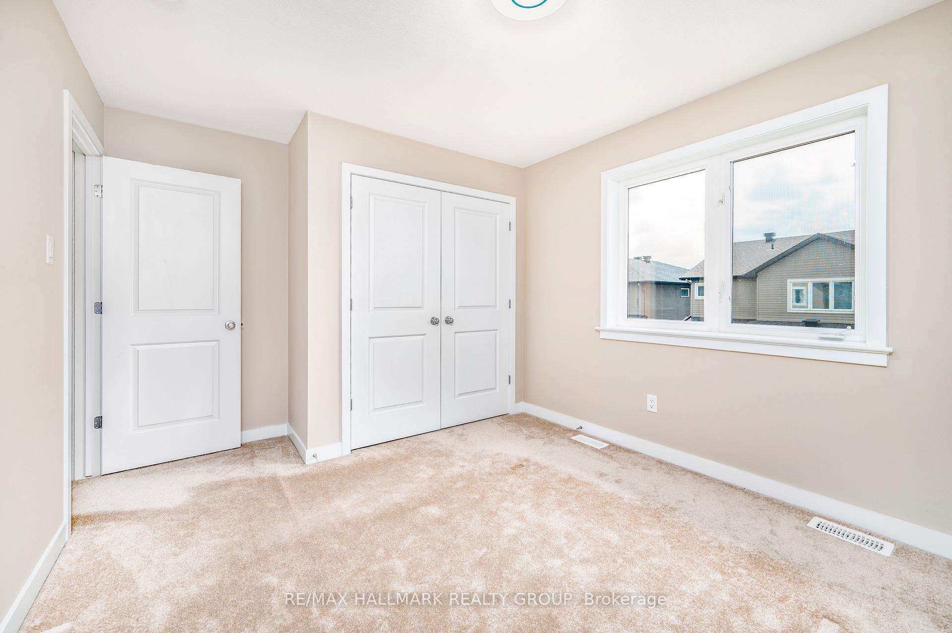 Photo 37 of 238 Condado Crescent, Ottawa, Kanata - Emerald Meadows/Trailwest — HOMEH