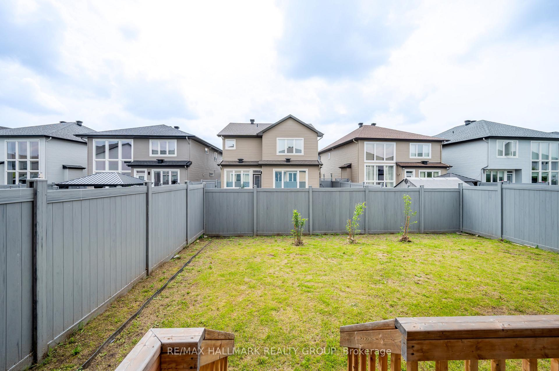 Photo 39 of 238 Condado Crescent, Ottawa, Kanata - Emerald Meadows/Trailwest — HOMEH