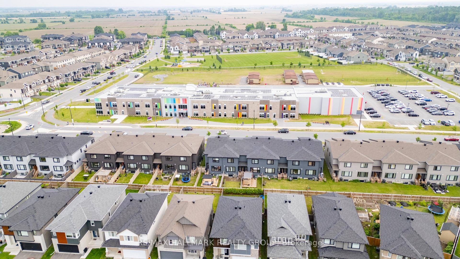 Photo 43 of 238 Condado Crescent, Ottawa, Kanata - Emerald Meadows/Trailwest — HOMEH
