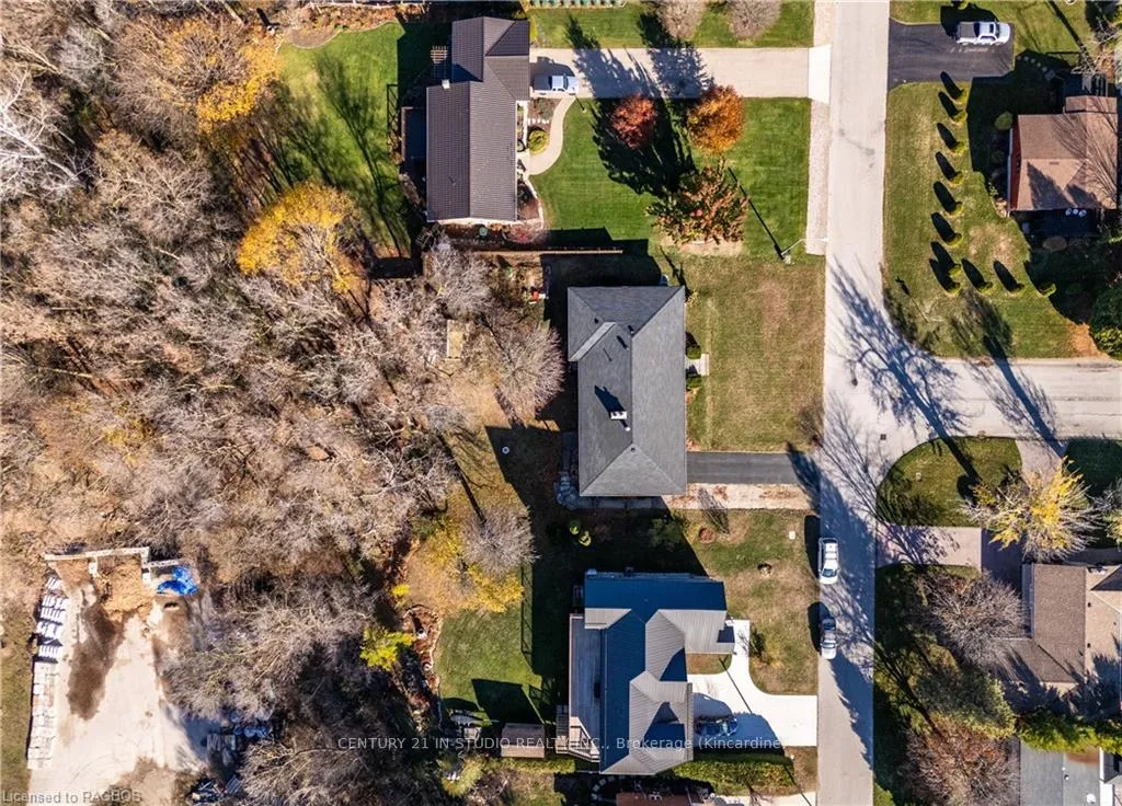 Photo 9 of 1020 West Street, Kincardine — HOMEH