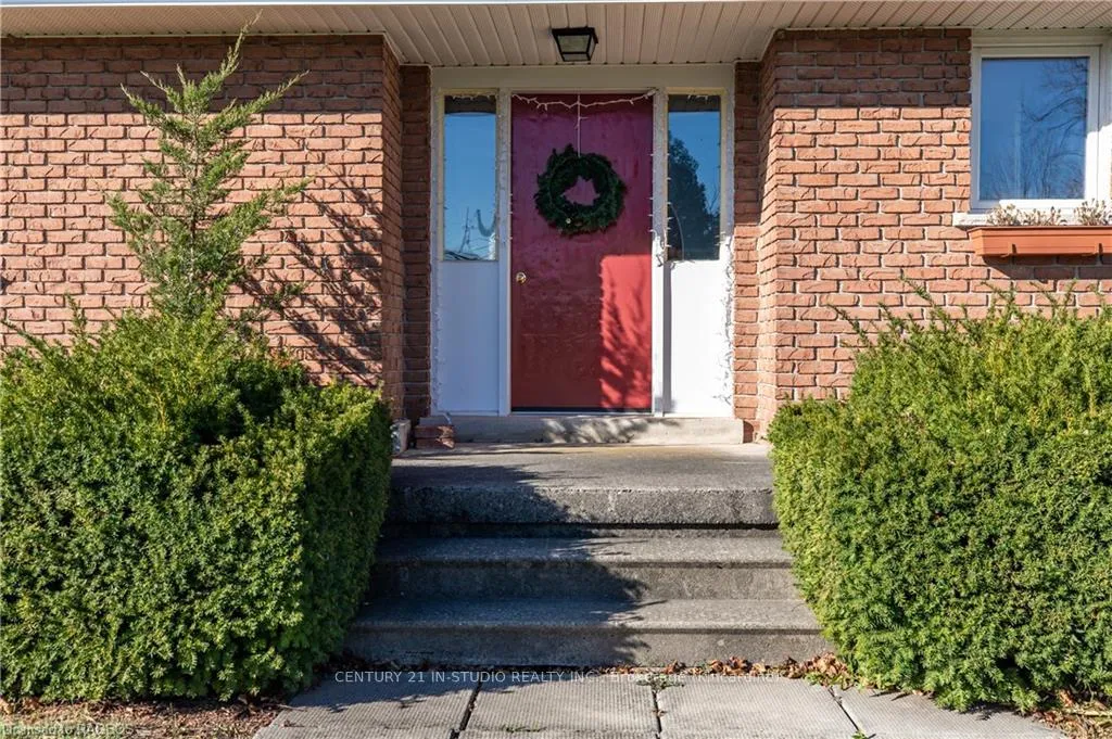 Photo 18 of 1020 West Street, Kincardine — HOMEH