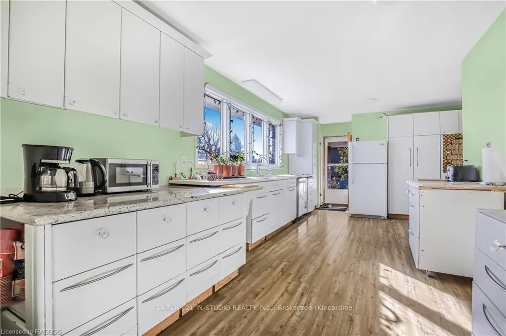 Photo 23 of 1020 West Street, Kincardine — HOMEH