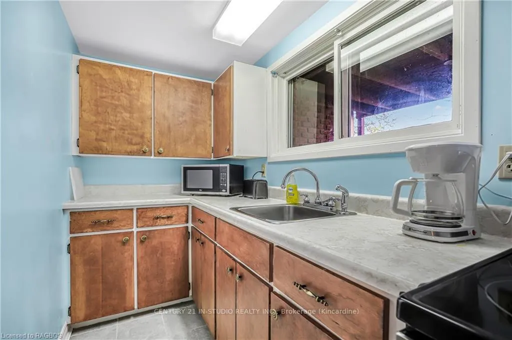 Photo 35 of 1020 West Street, Kincardine — HOMEH