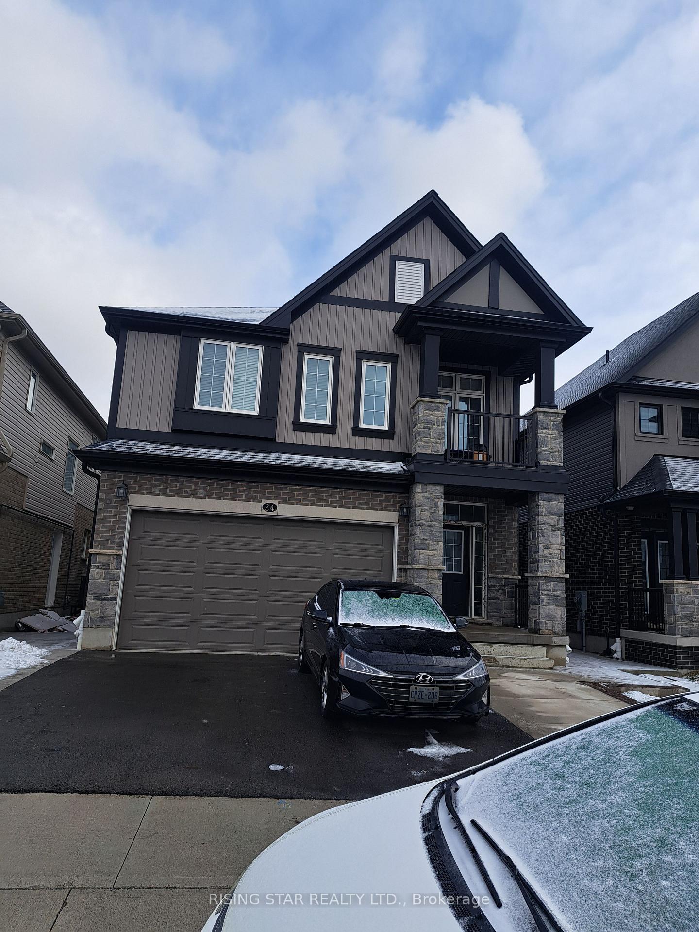 Photo 3 of 24 Valencia Avenue, Kitchener — HOMEH