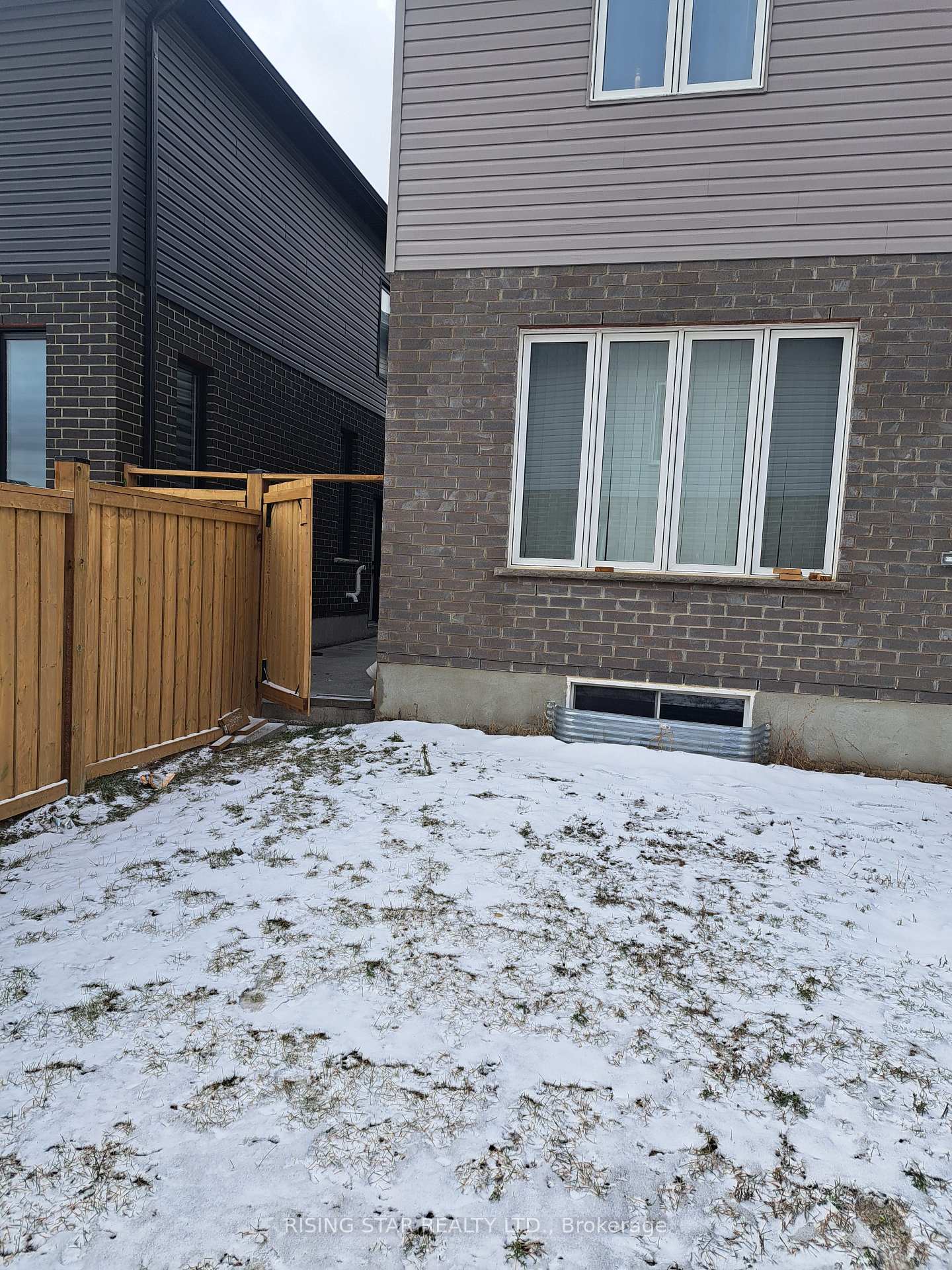 Photo 44 of 24 Valencia Avenue, Kitchener — HOMEH