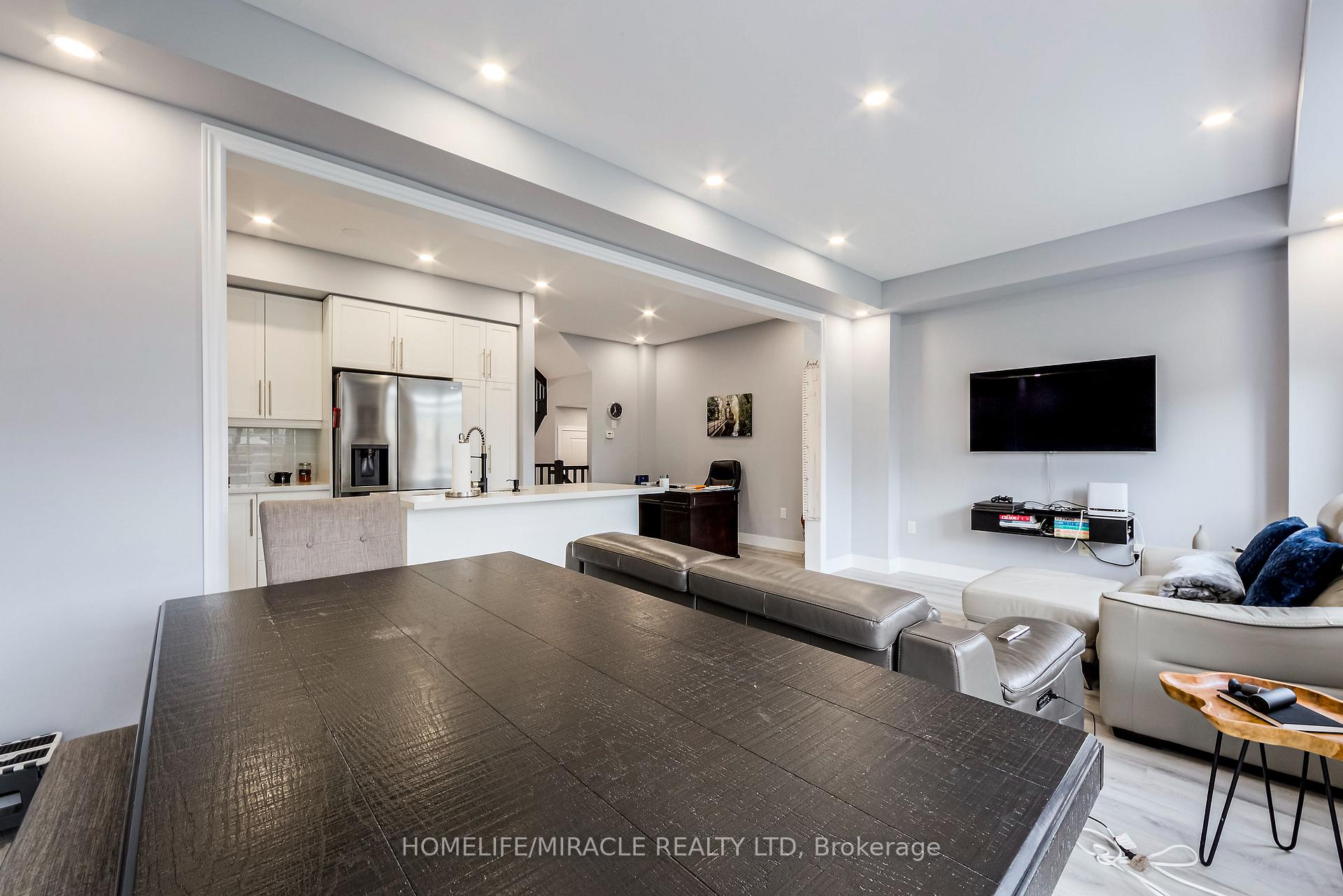 Photo 26 of Unit 184, 1890 Rymal Road E, Hamilton, Hannon — HOMEH