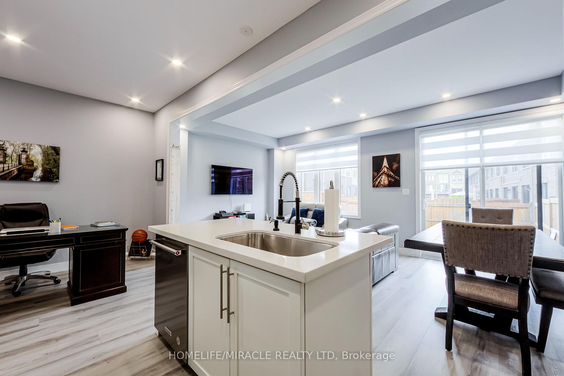Photo 29 of Unit 184, 1890 Rymal Road E, Hamilton, Hannon — HOMEH