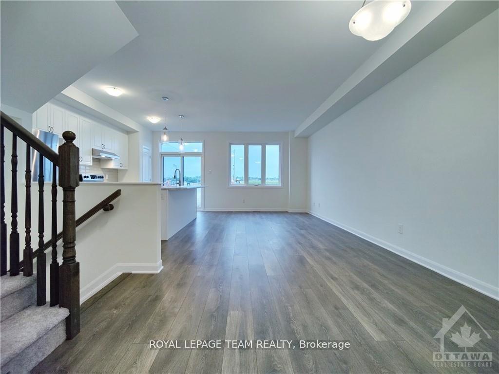 Photo 4 of 1003 Speedvale Court, Ottawa, Kanata - Kanata Lakes/Heritage Hills — HOMEH