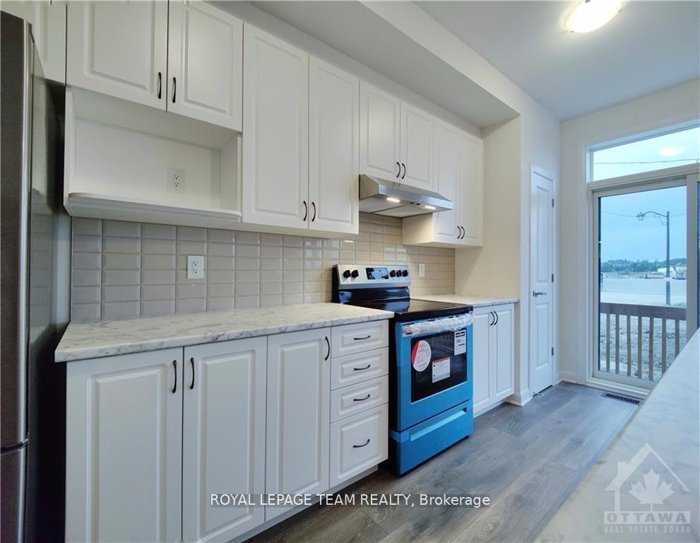 Photo 5 of 1003 Speedvale Court, Ottawa, Kanata - Kanata Lakes/Heritage Hills — HOMEH
