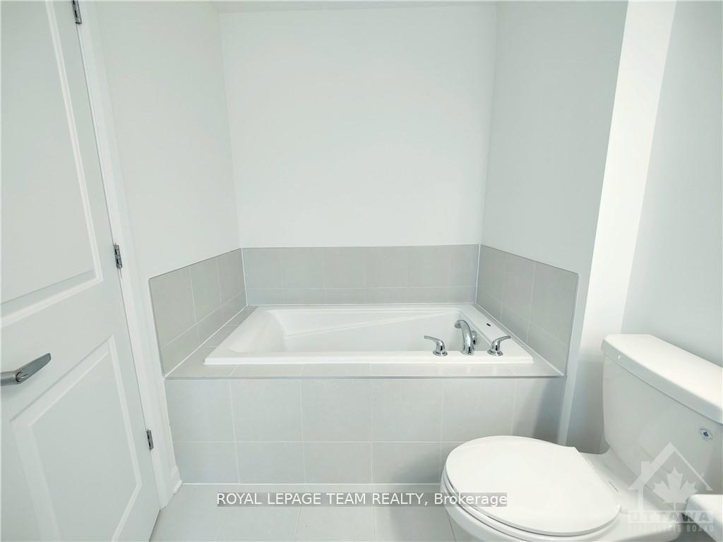 Photo 23 of 1003 Speedvale Court, Ottawa, Kanata - Kanata Lakes/Heritage Hills — HOMEH