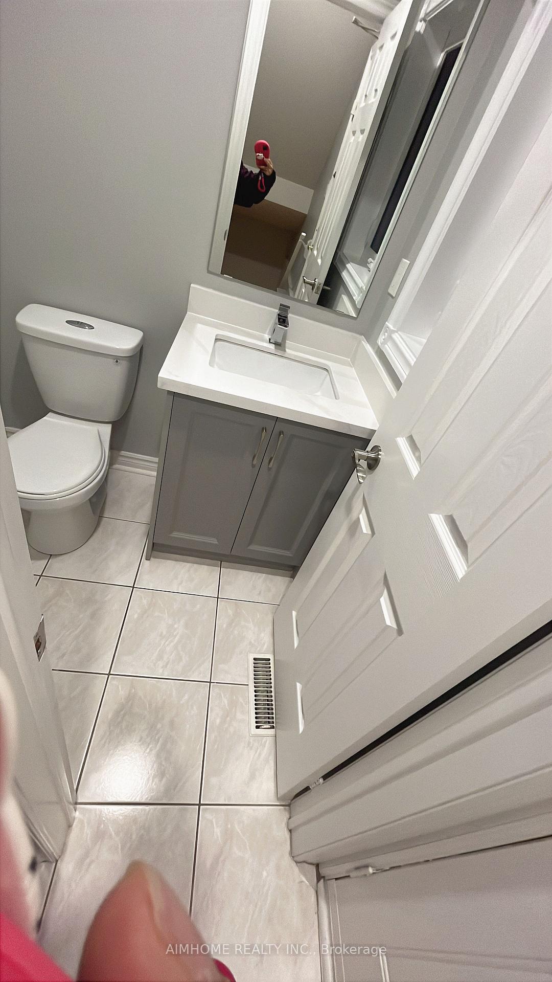 Photo 17 of 184 Milliken Meadows Drive, Markham, Milliken Mills West — HOMEH