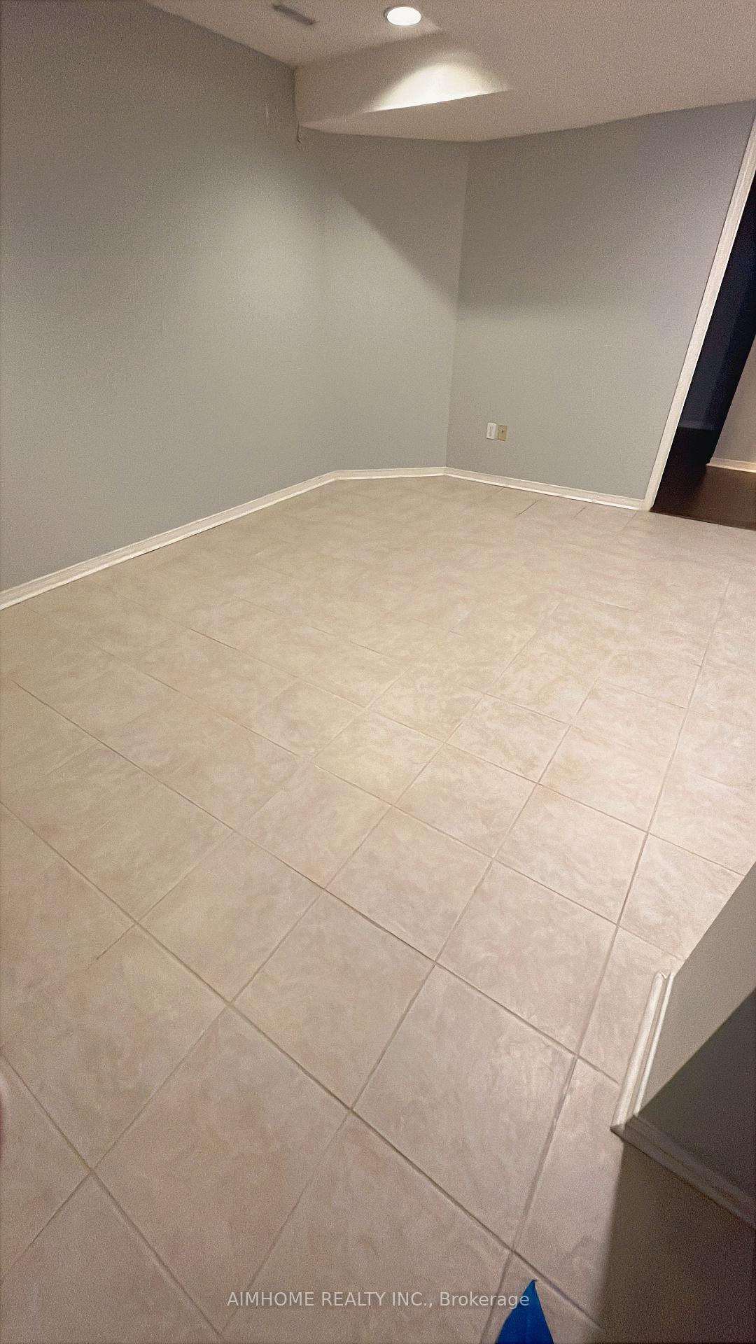Photo 18 of 184 Milliken Meadows Drive, Markham, Milliken Mills West — HOMEH