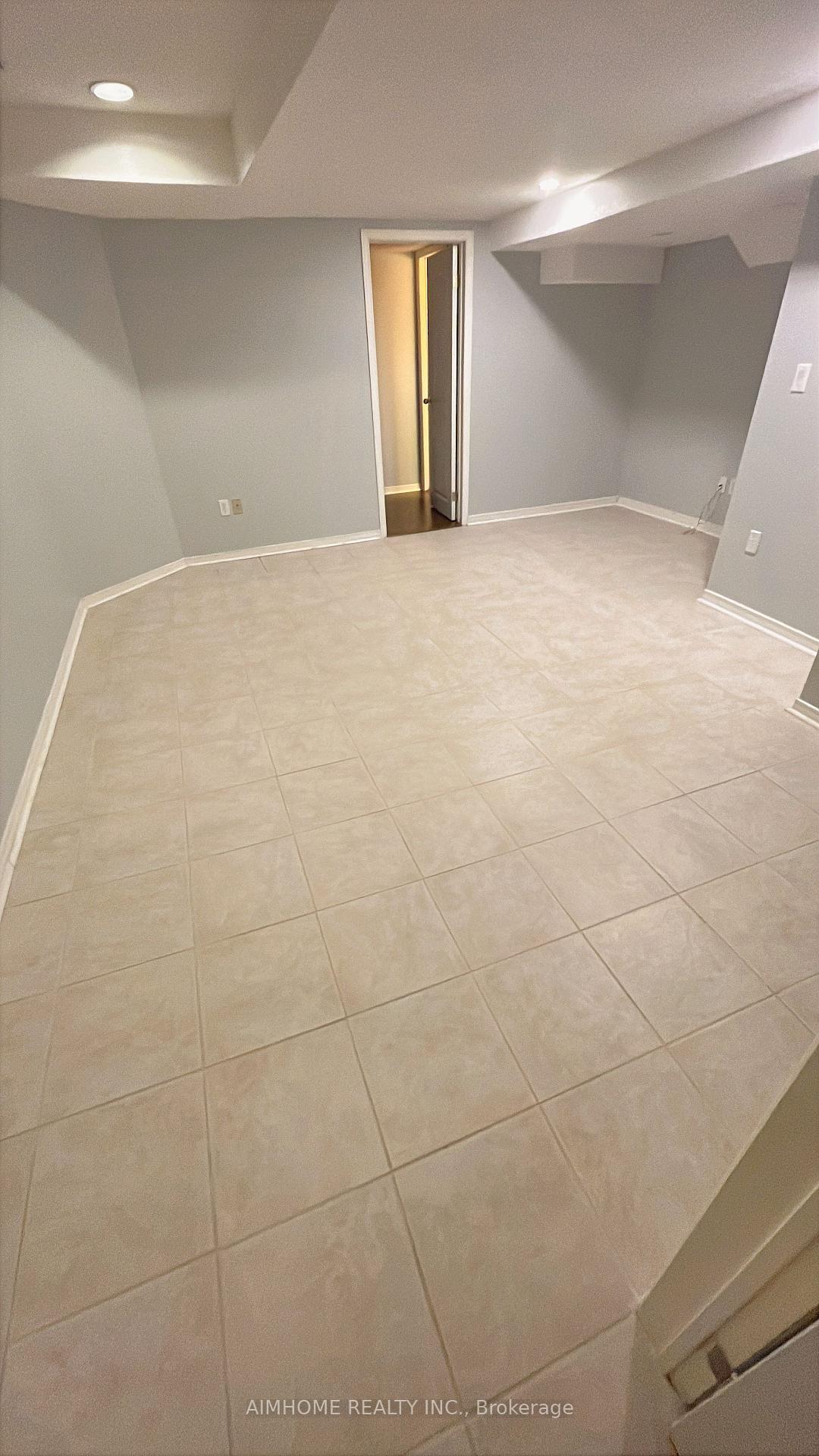 Photo 19 of 184 Milliken Meadows Drive, Markham, Milliken Mills West — HOMEH