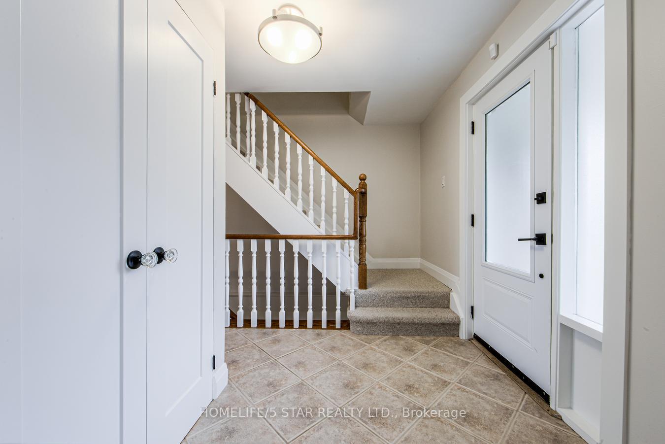 Photo 17 of 114 Moore Park Drive, King, Schomberg — HOMEH