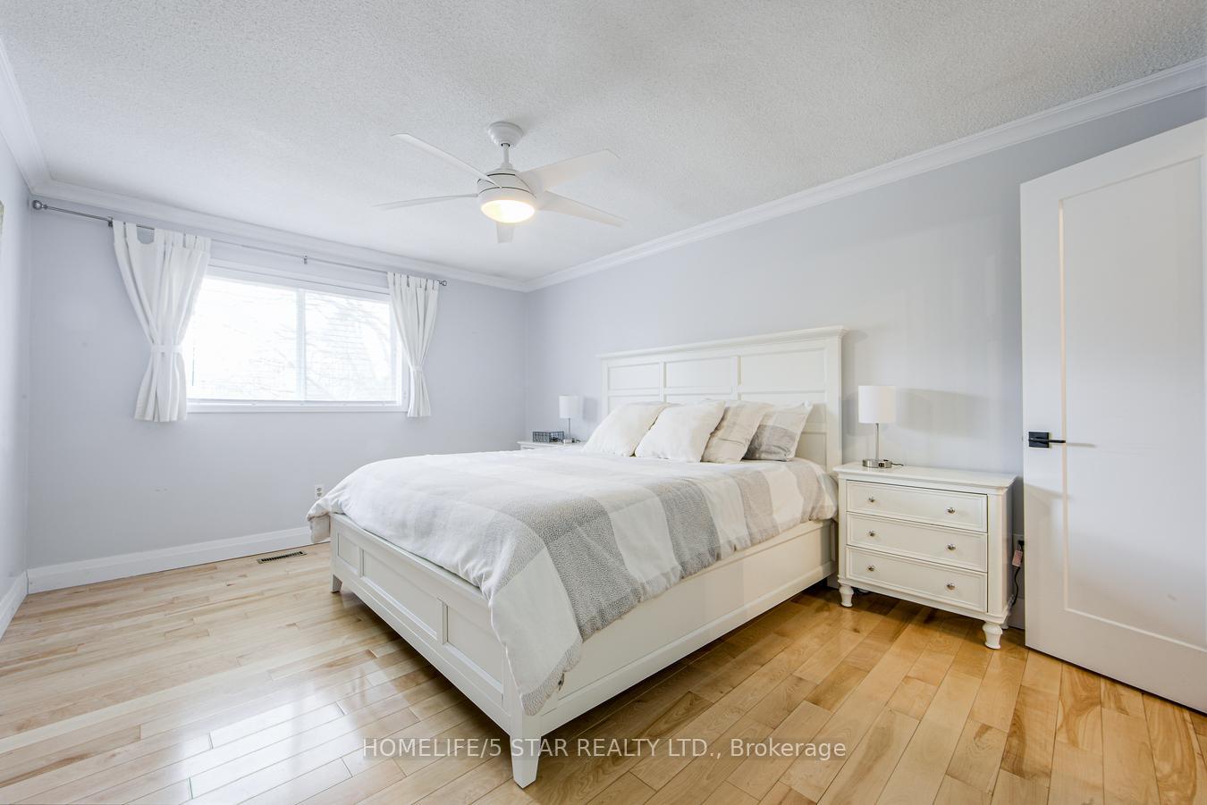 Photo 28 of 114 Moore Park Drive, King, Schomberg — HOMEH