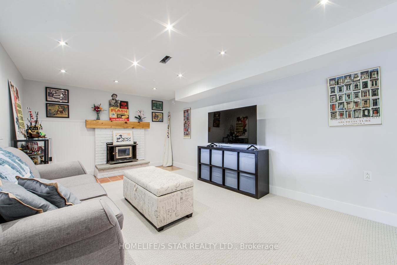 Photo 38 of 114 Moore Park Drive, King, Schomberg — HOMEH