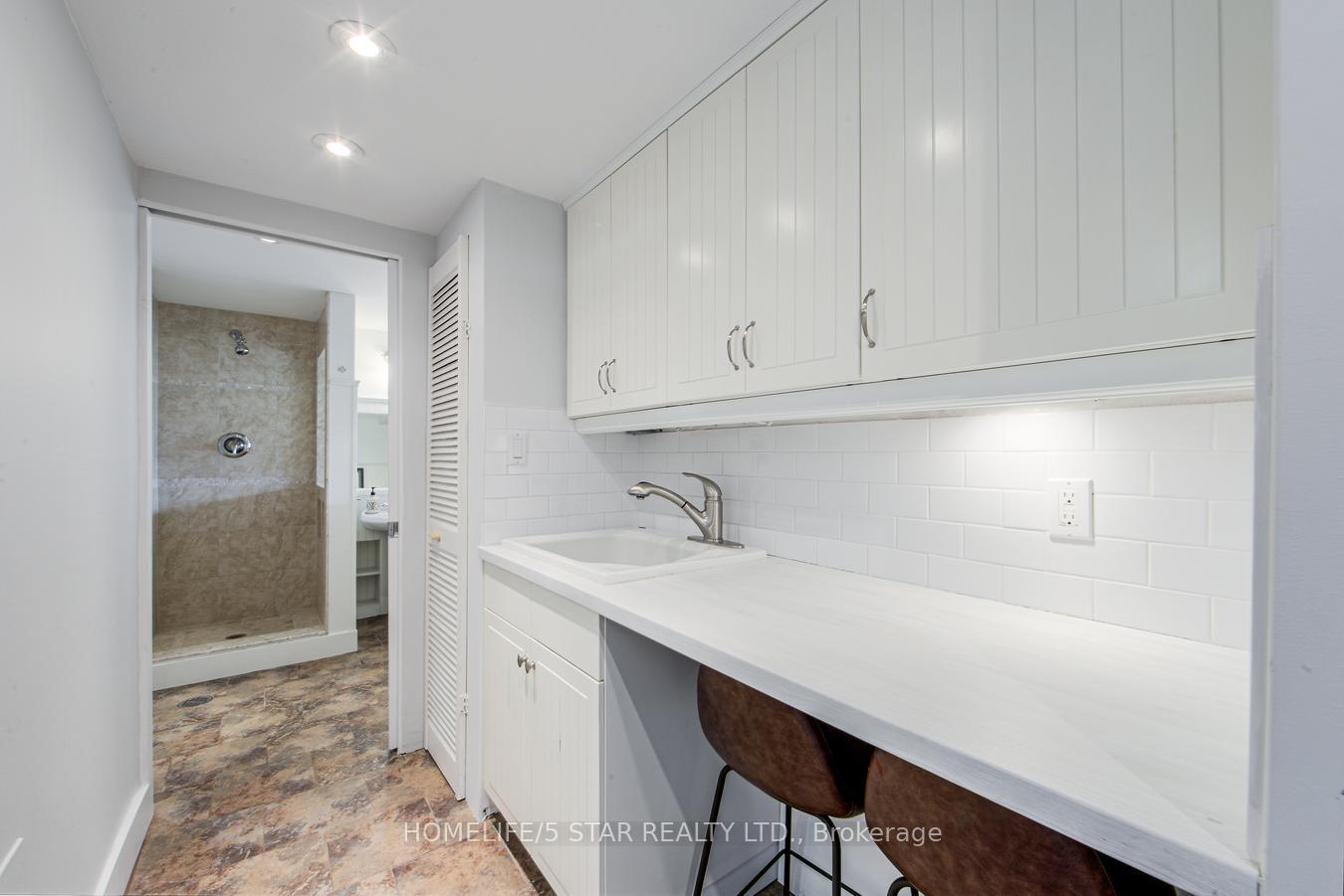 Photo 40 of 114 Moore Park Drive, King, Schomberg — HOMEH
