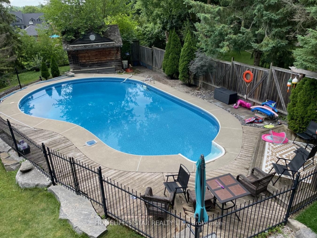 Photo 50 of 114 Moore Park Drive, King, Schomberg — HOMEH