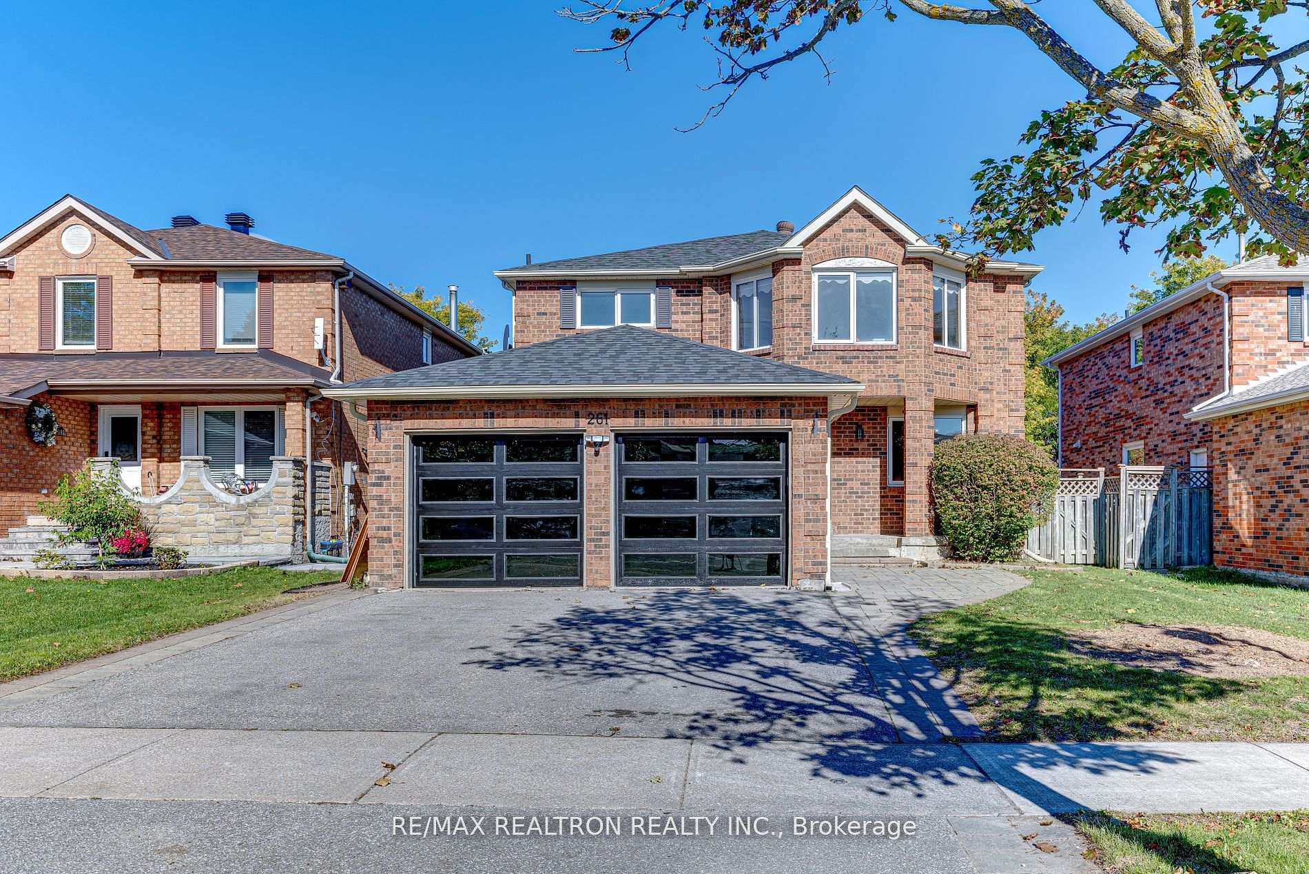 Front of 261 Hollingham Road