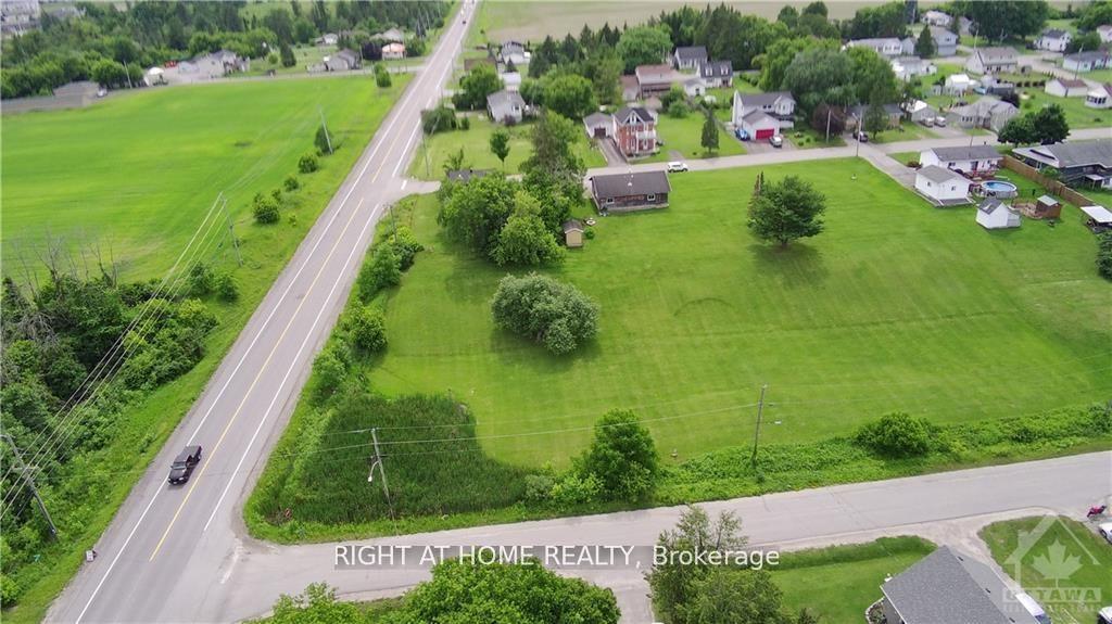 Photo 1 of Colin Street S, McNab/Braeside, Mcnab/Braeside Twps — HOMEH