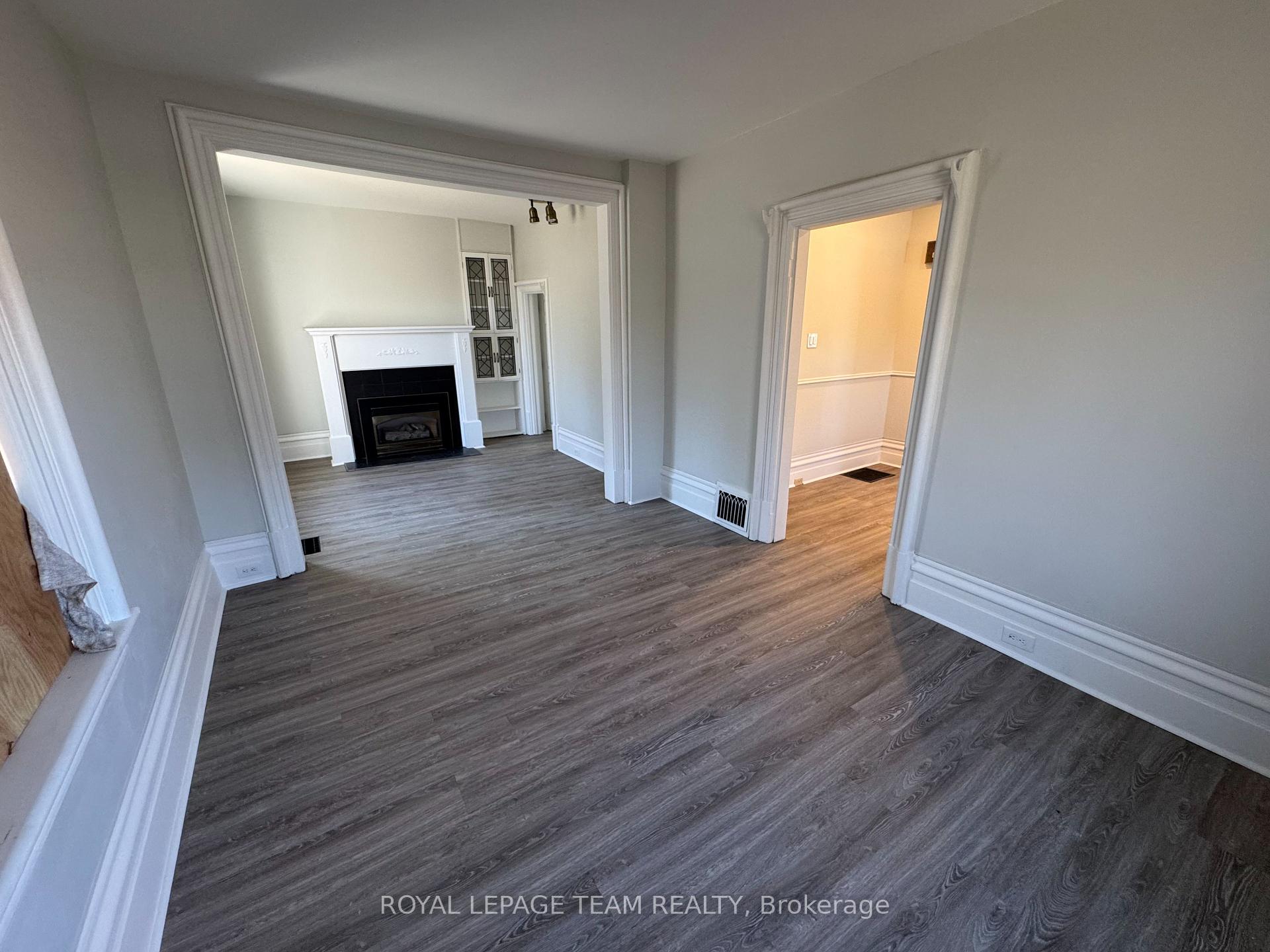Photo 2 of 1022 Bridge Street, Ottawa, Manotick East to Manotick Station — HOMEH