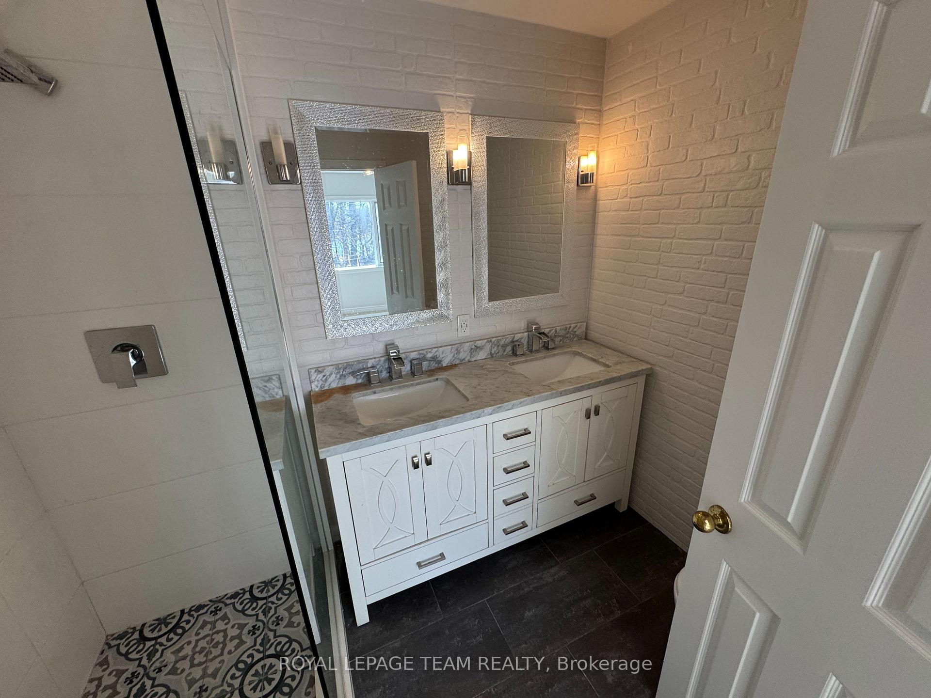 Photo 4 of 1022 Bridge Street, Ottawa, Manotick East to Manotick Station — HOMEH