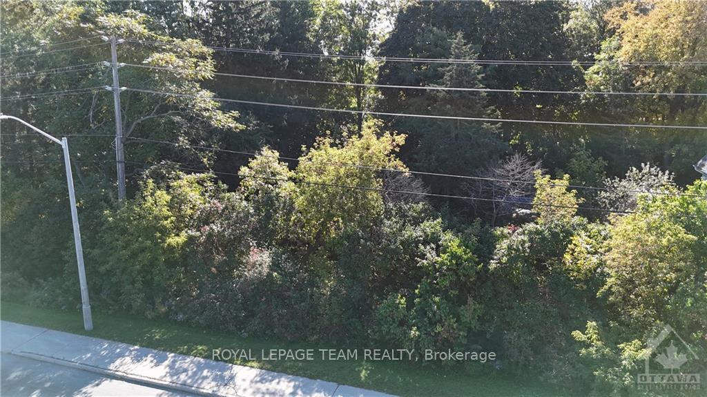 Photo 9 of 1022 Bridge Street, Ottawa, Manotick East to Manotick Station — HOMEH