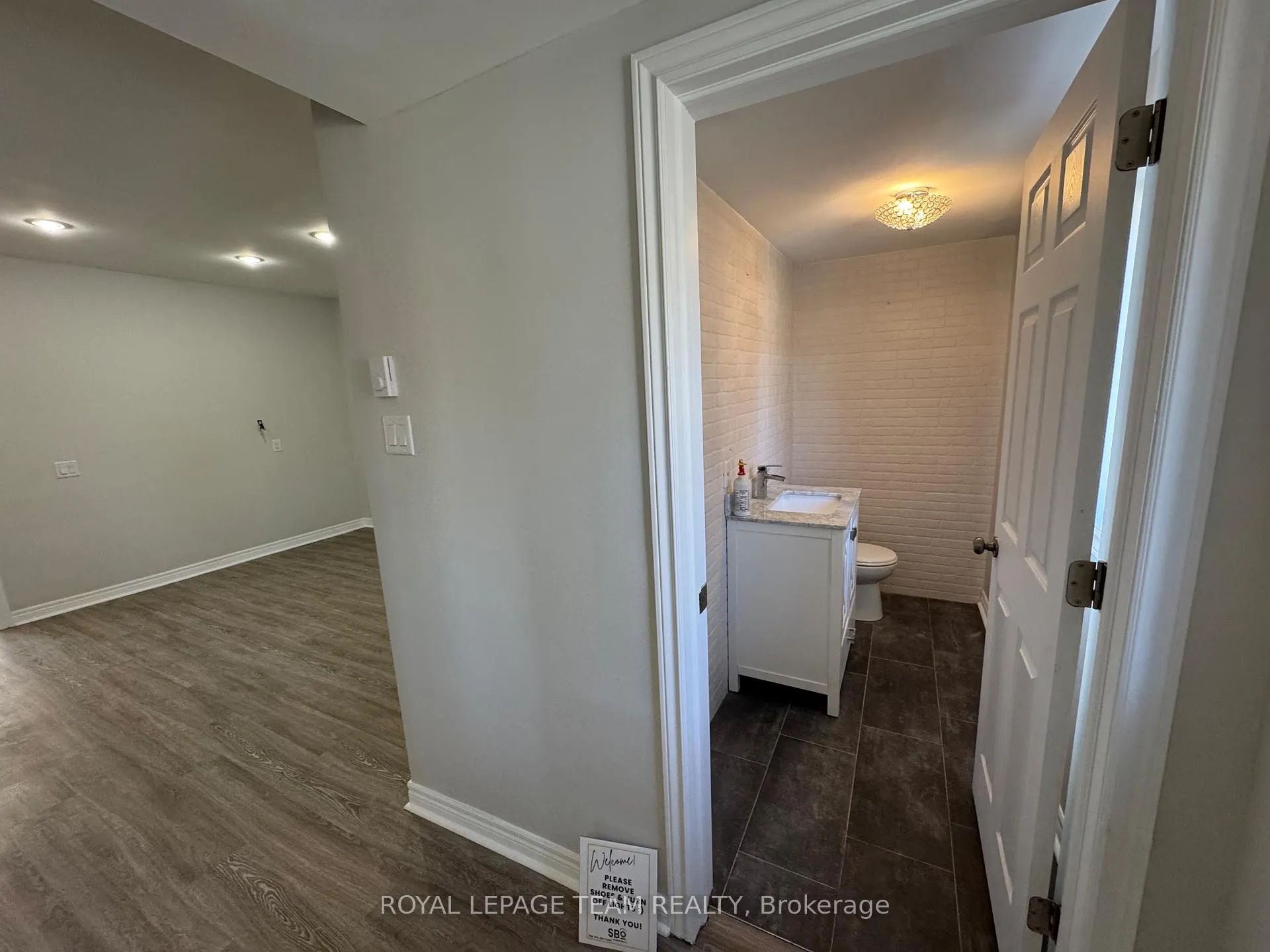 Photo 20 of 1022 Bridge Street, Ottawa, Manotick East to Manotick Station — HOMEH