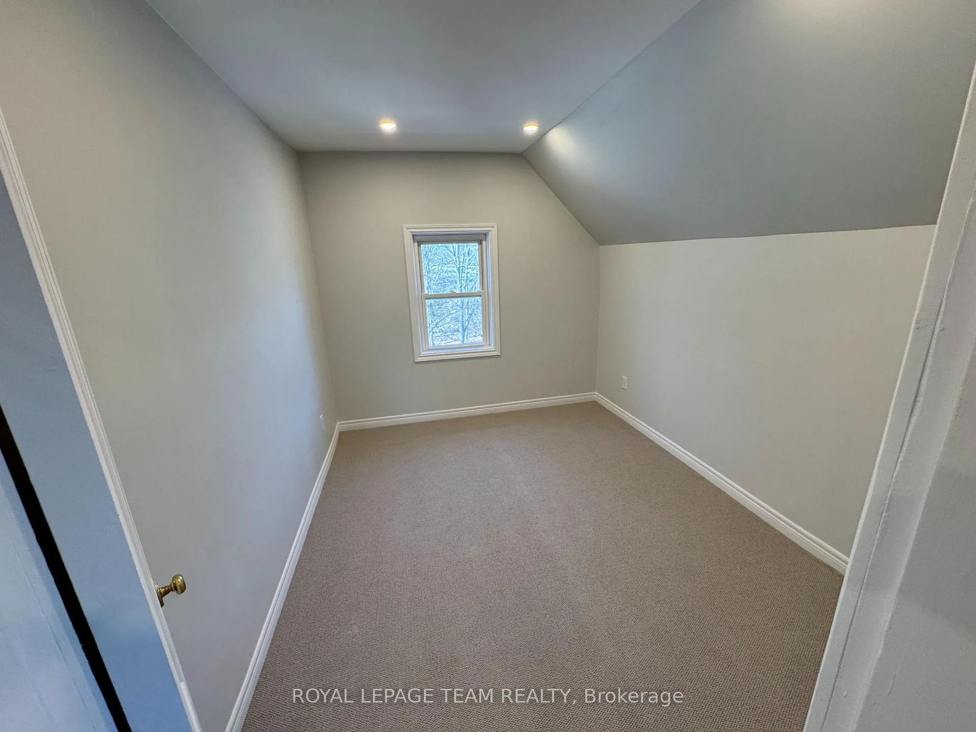 Photo 42 of 1022 Bridge Street, Ottawa, Manotick East to Manotick Station — HOMEH