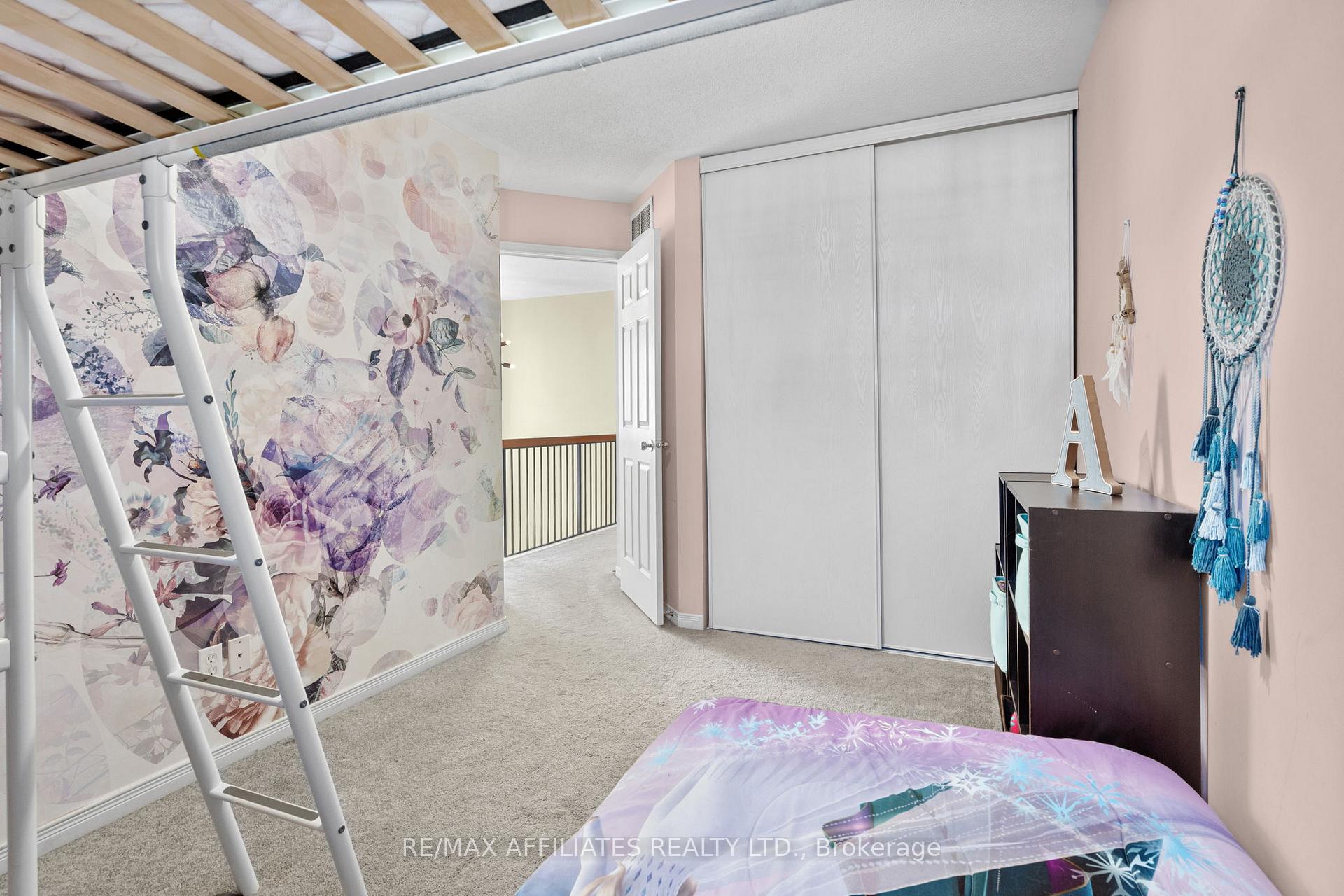 Photo 24 of 215 Catamount Court, Ottawa, Kanata - Emerald Meadows/Trailwest — HOMEH